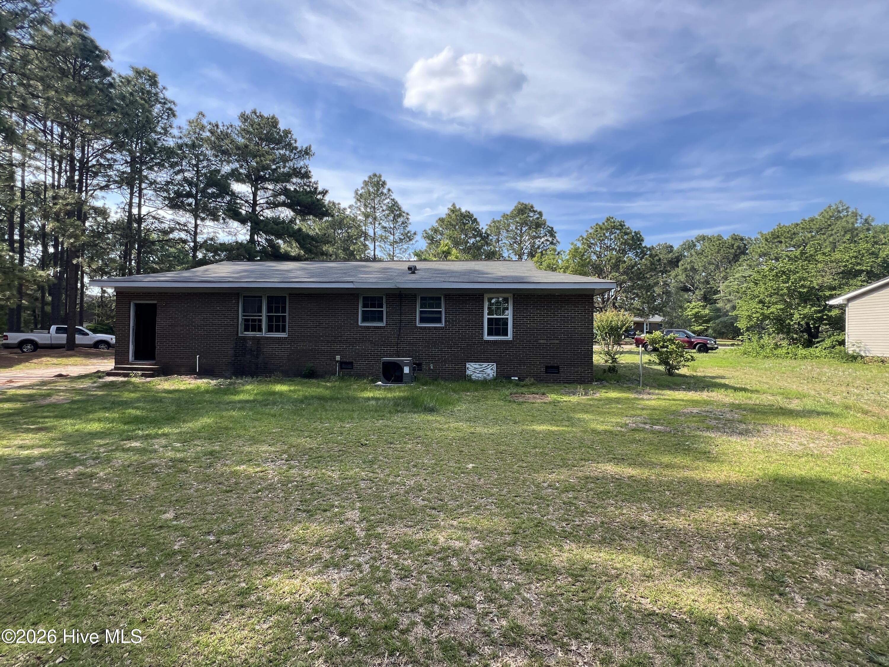 121 Forest Place Property Photo 18