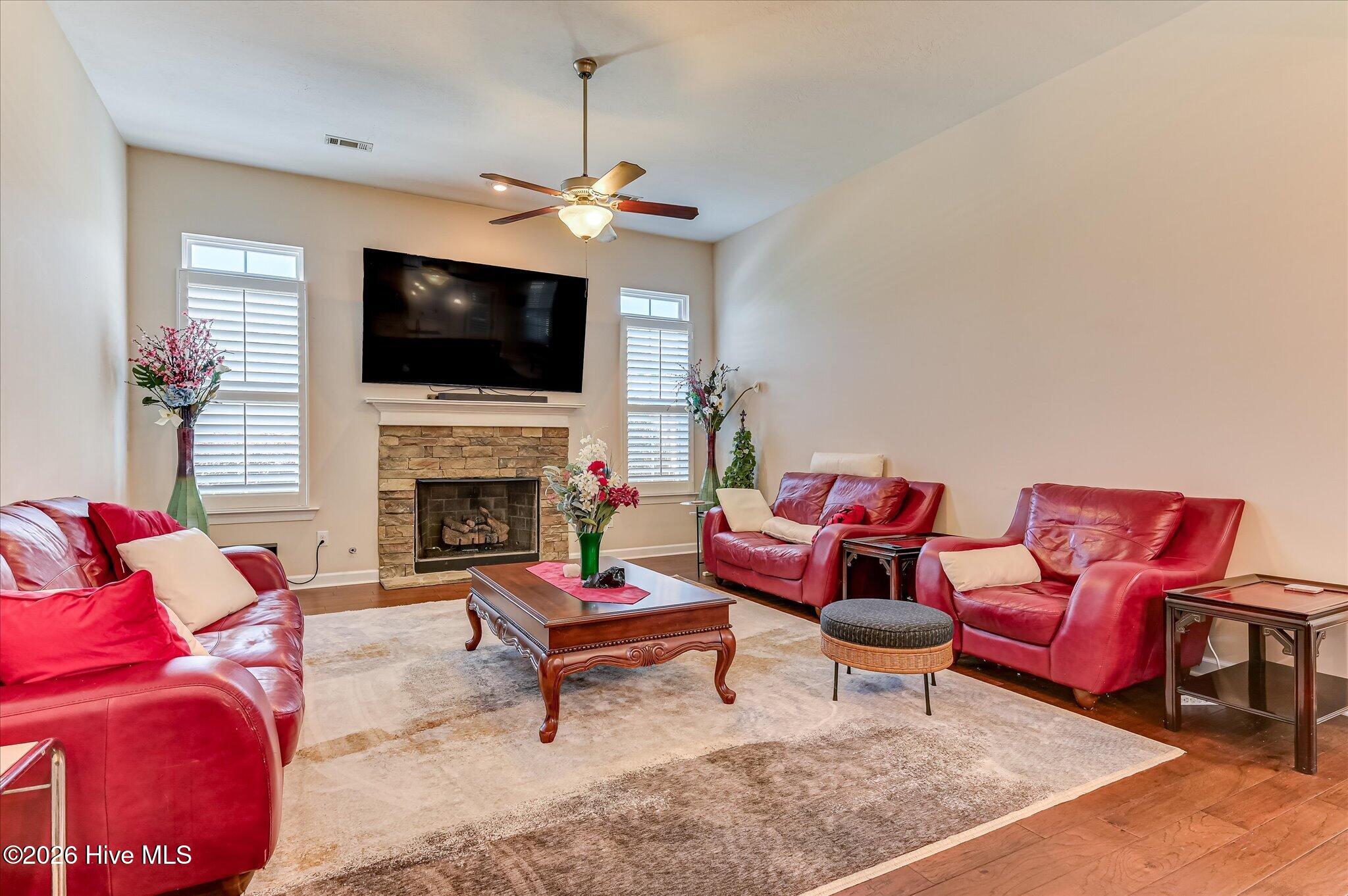 2072 Manchester Street Property Photo 12
