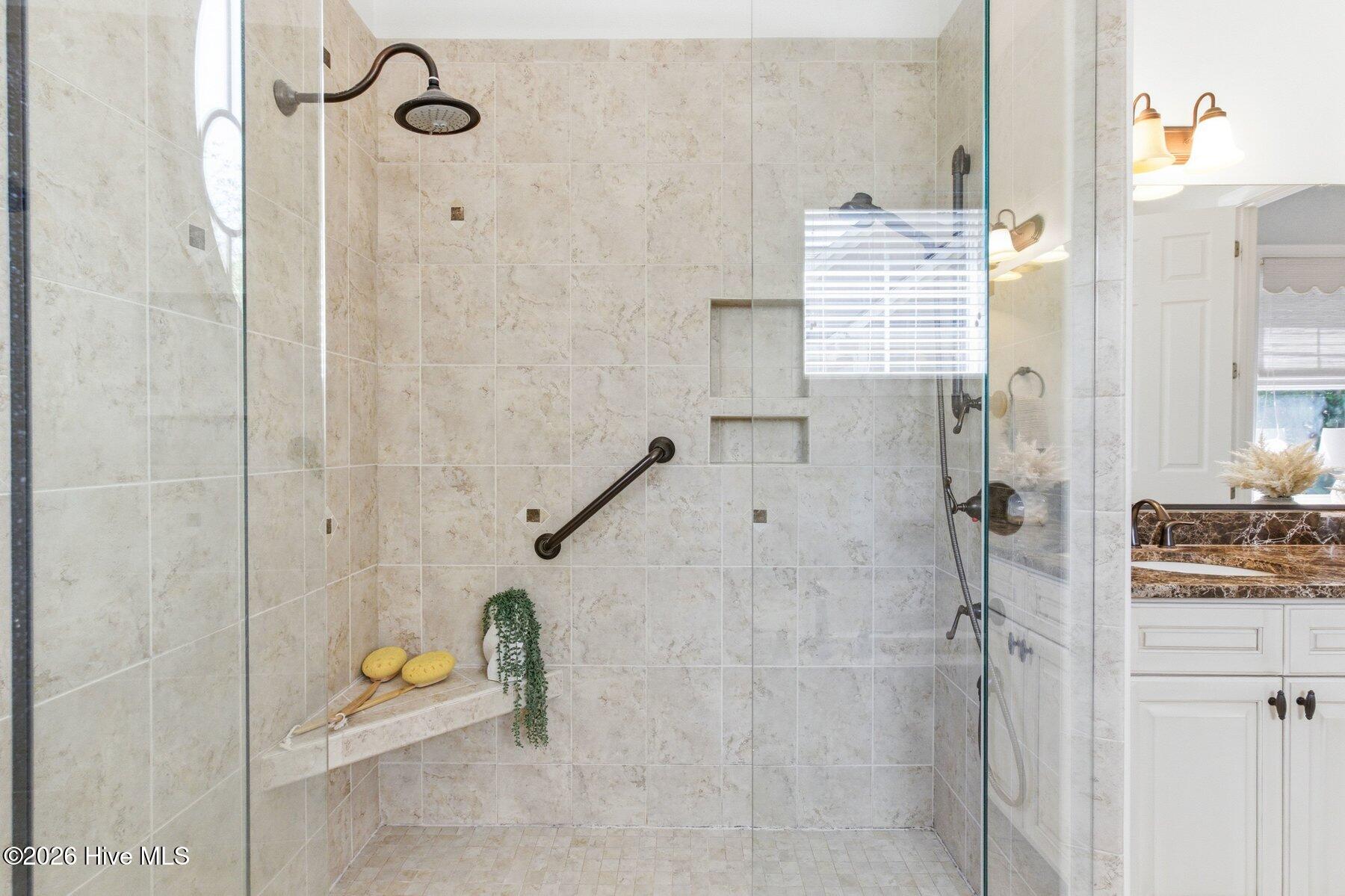 470 Laurel Valley Drive Property Photo 41