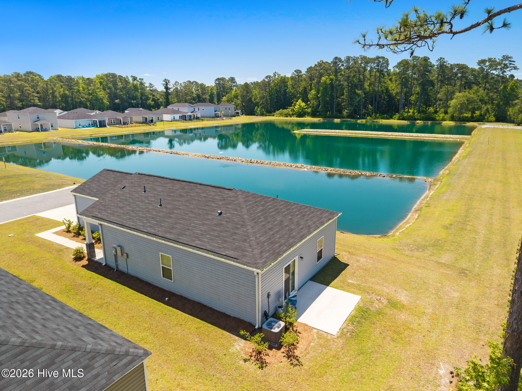 558 Ladyfish Loop NW Property Photo 1