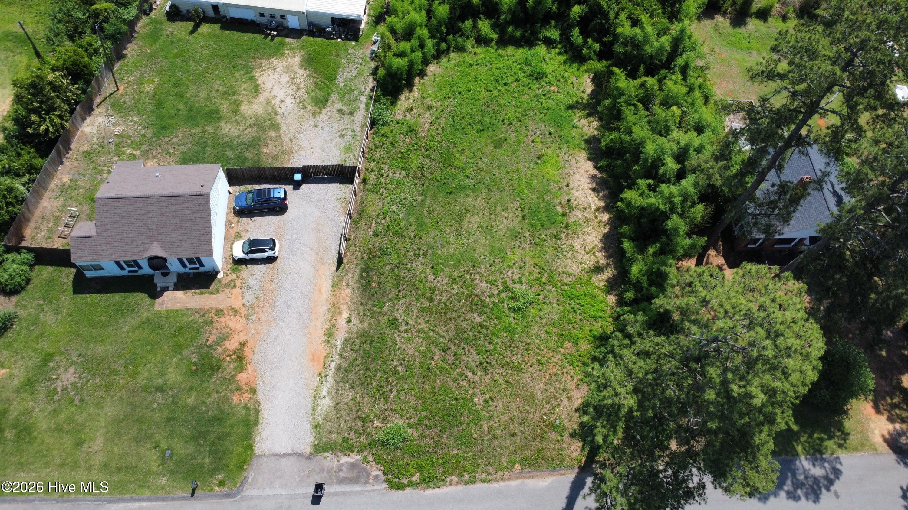1013 Bedford Drive Property Photo 1