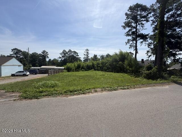1013 Bedford Drive Property Photo 4