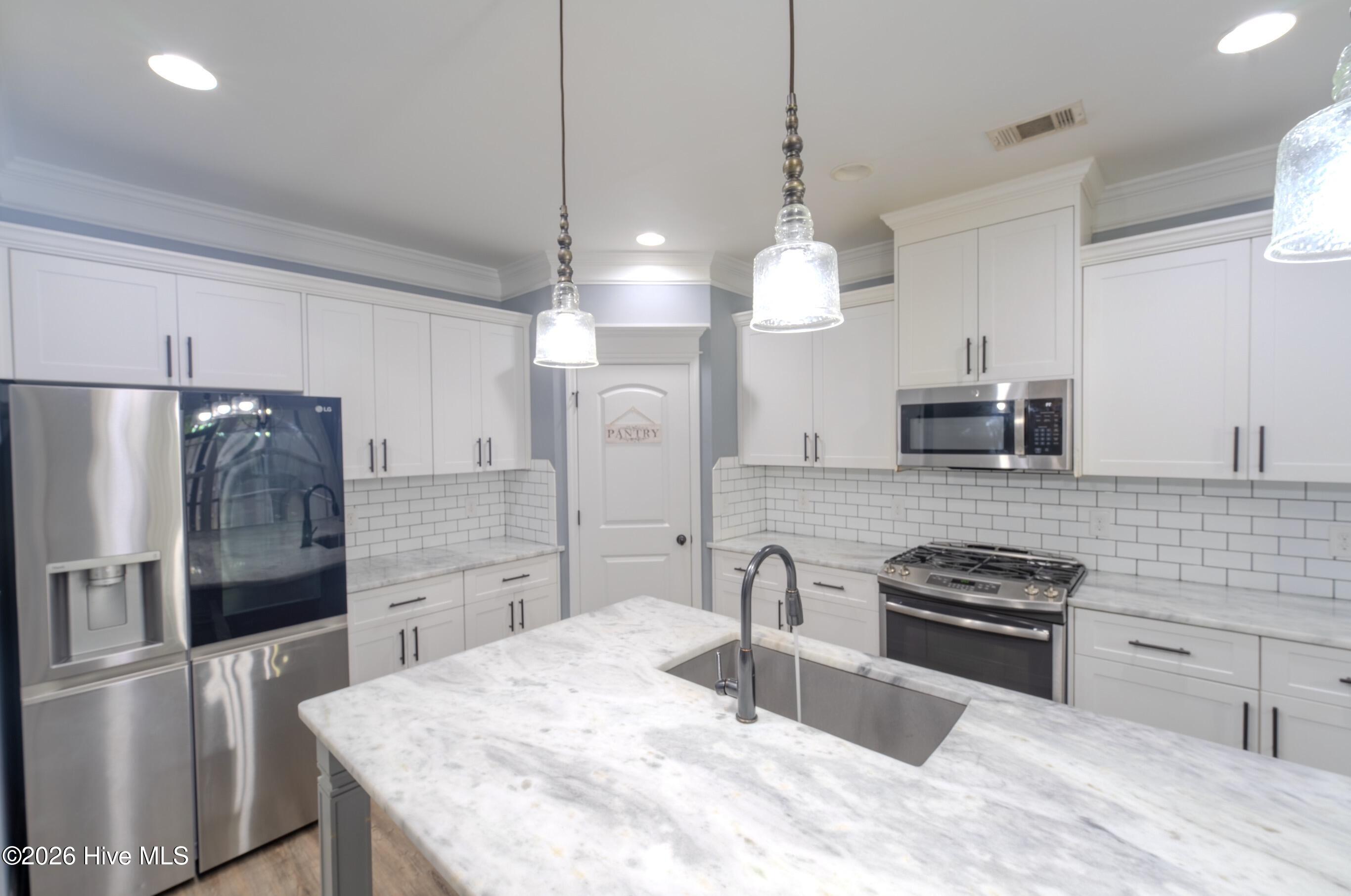 507 Gary Glen Drive Property Photo 11
