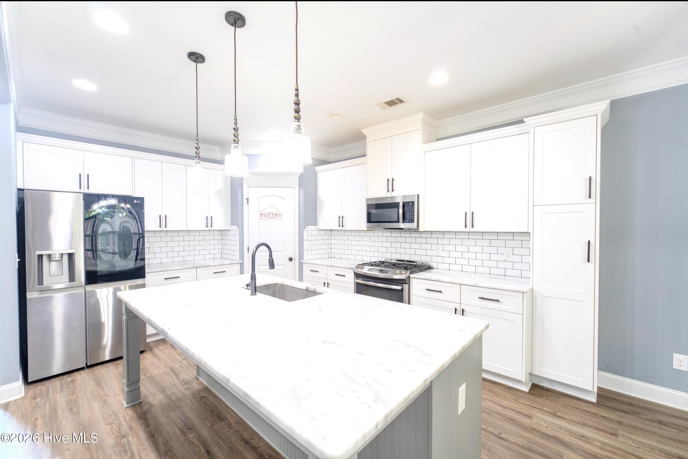 507 Gary Glen Drive Property Photo 18
