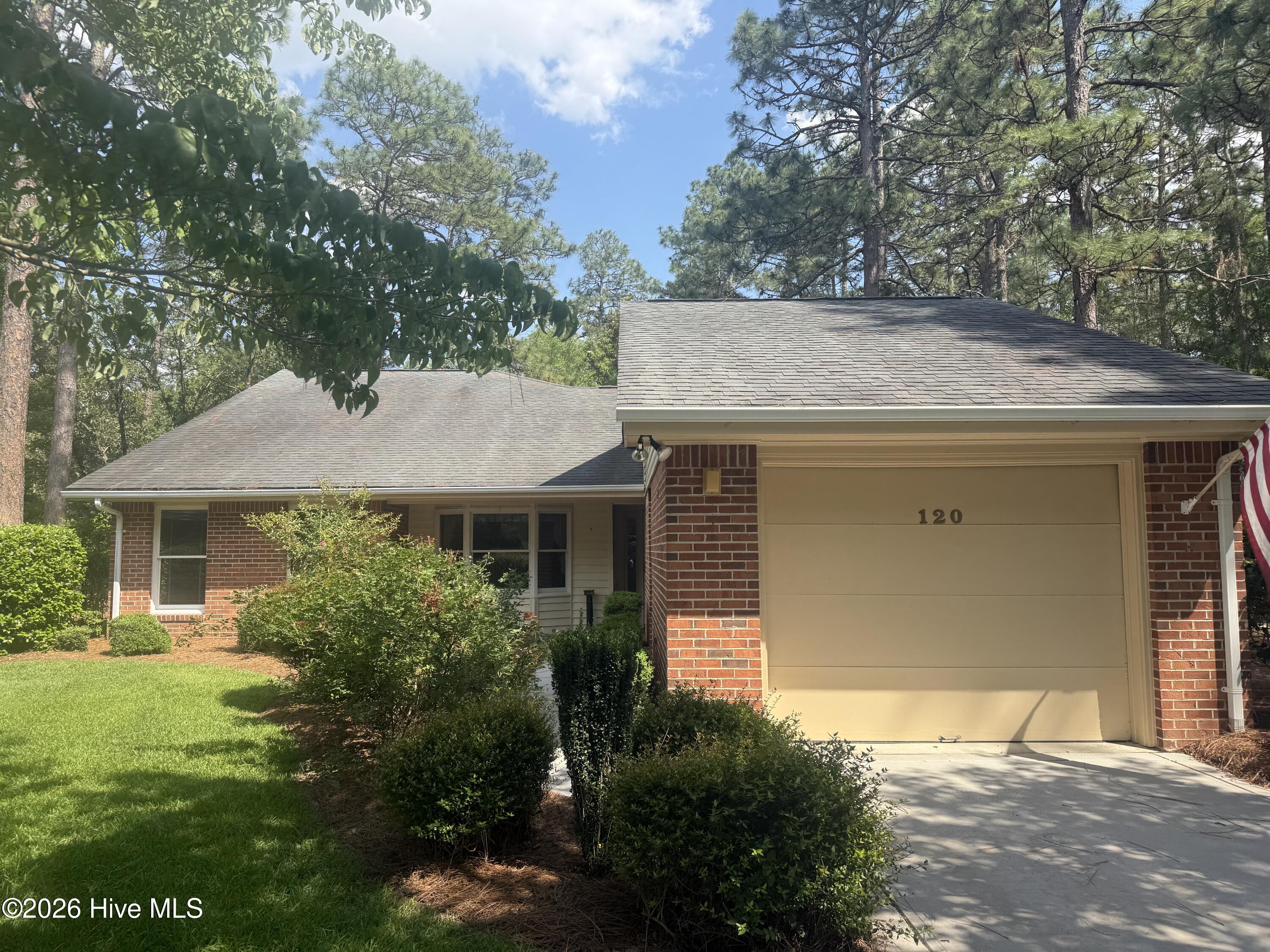 120 Robin Lane B-59 Property Photo 1