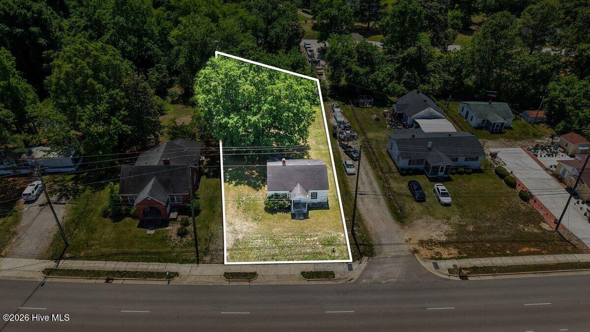 2215 Hunter Hill Road Property Photo 3