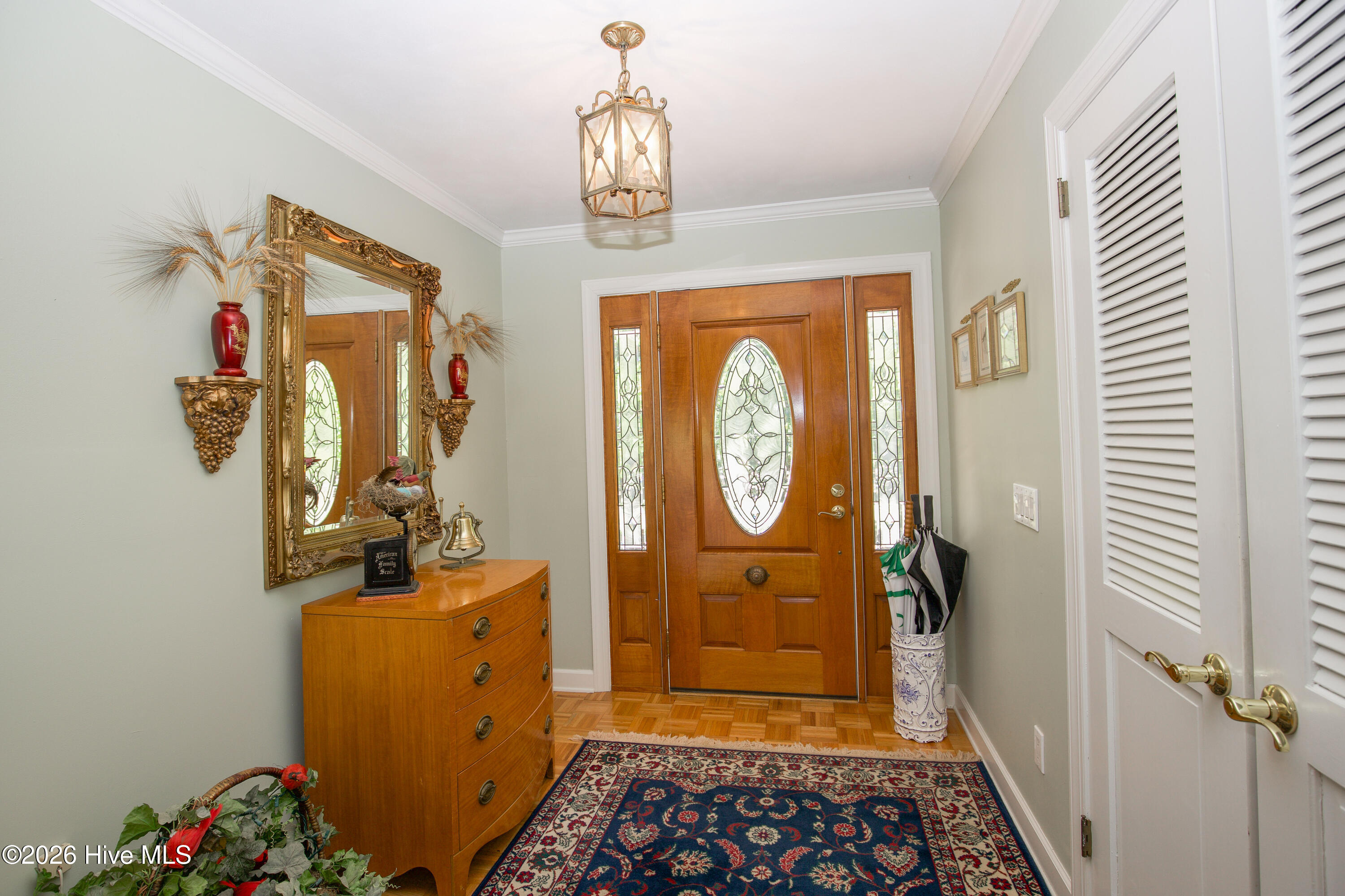6 Pine Tree Terrace Property Photo 8