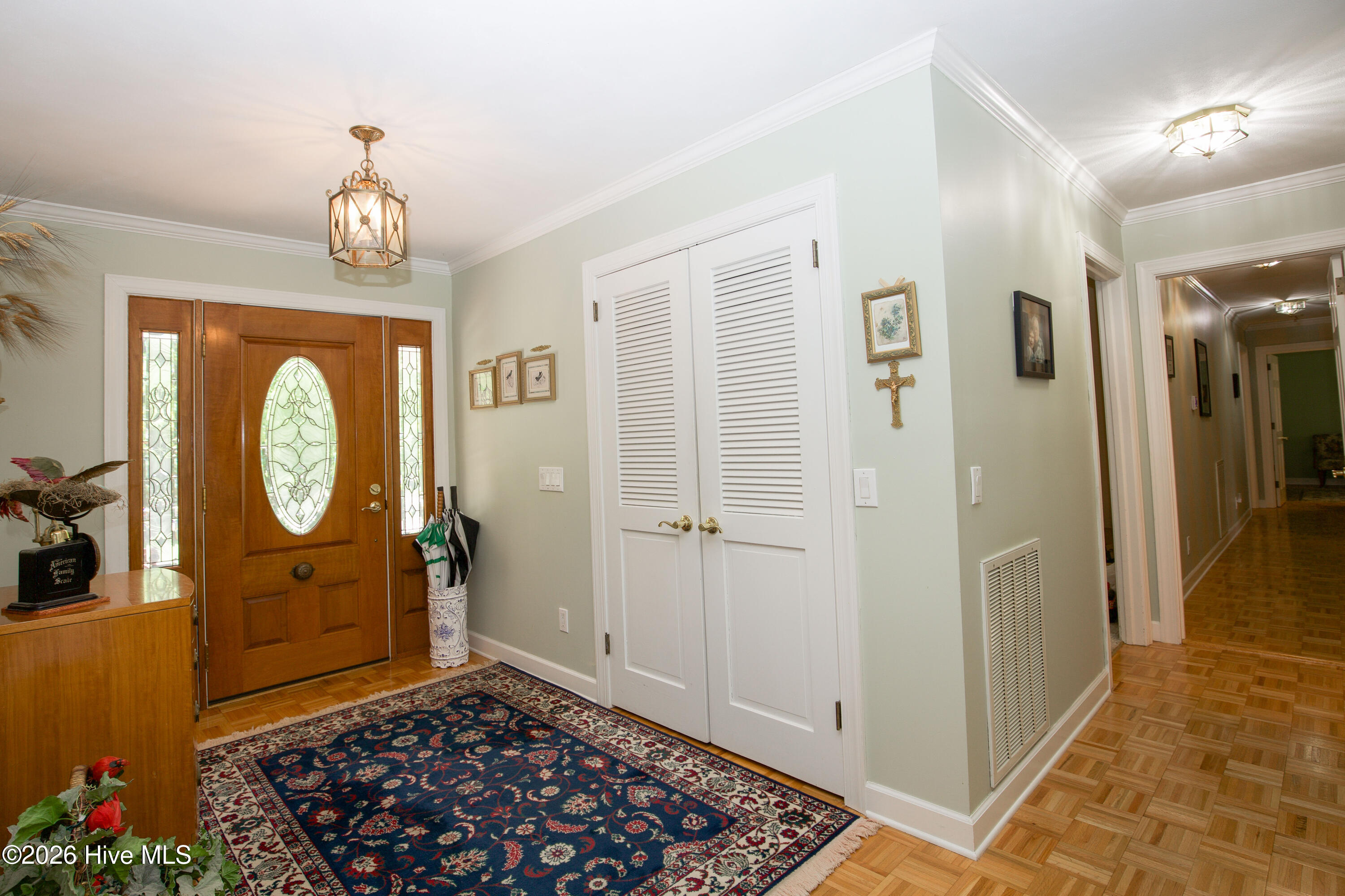 6 Pine Tree Terrace Property Photo 9