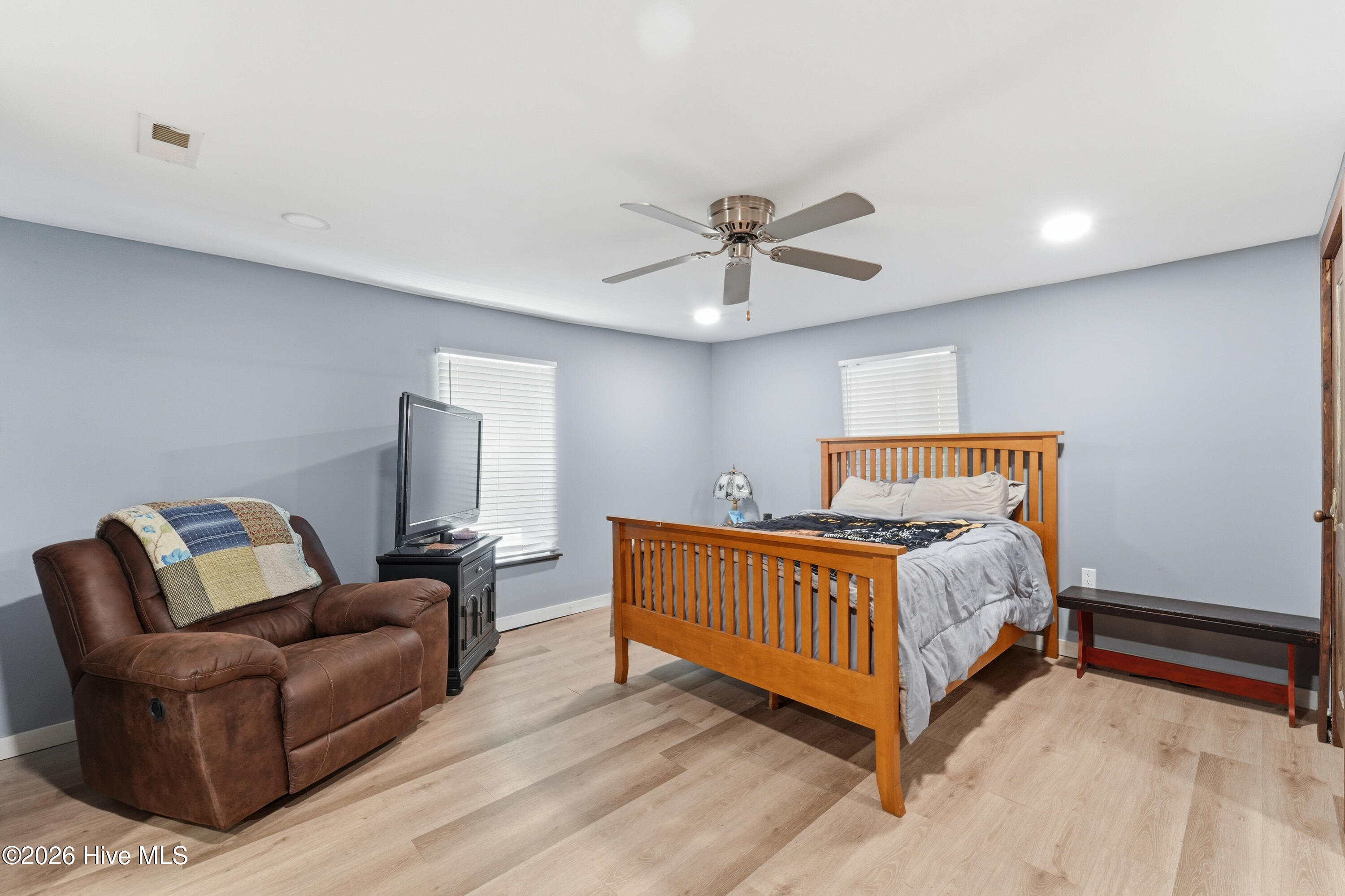 105 E Trent Street Property Photo 17