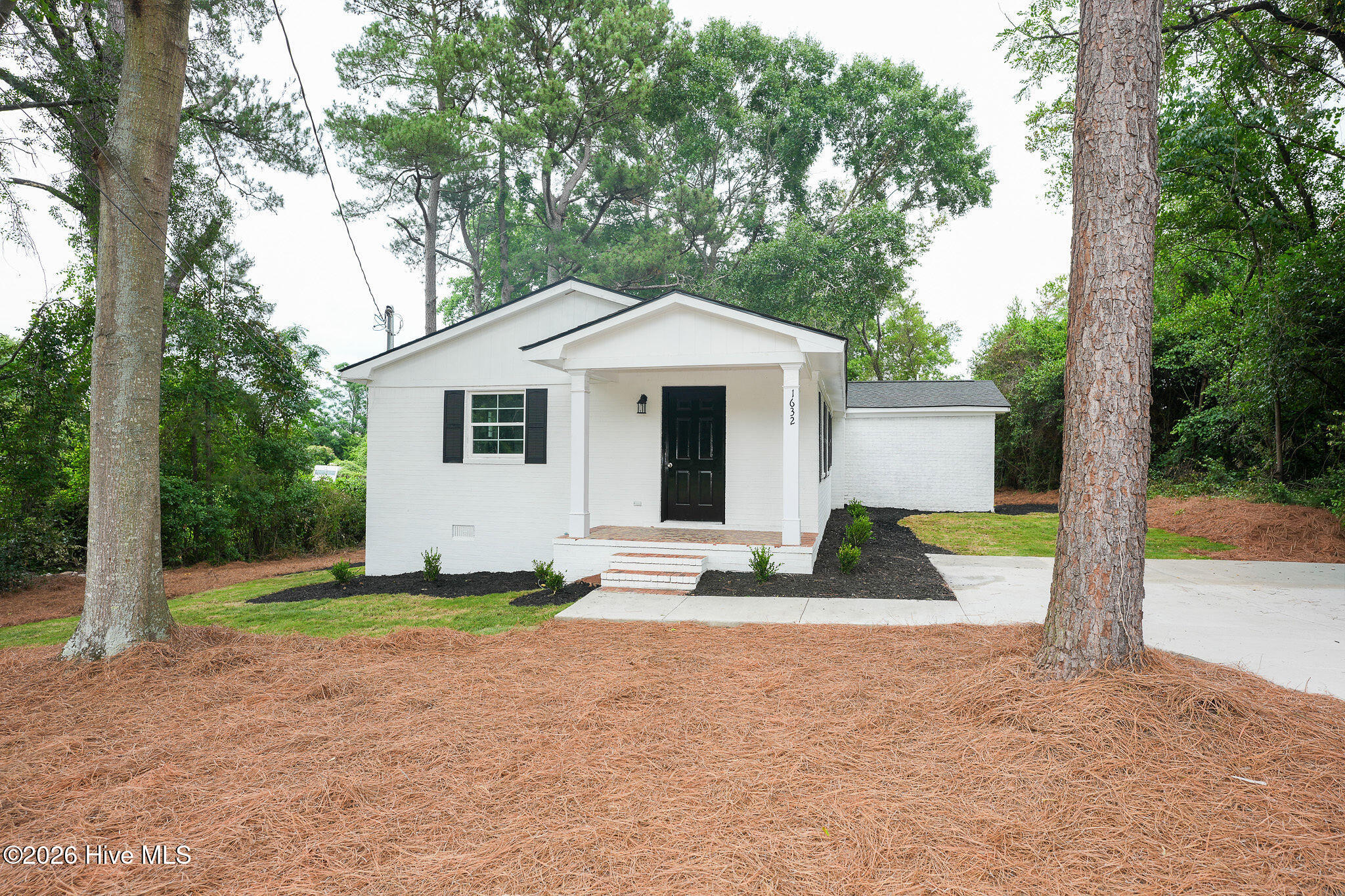 1632 Harvey Drive Property Photo 1