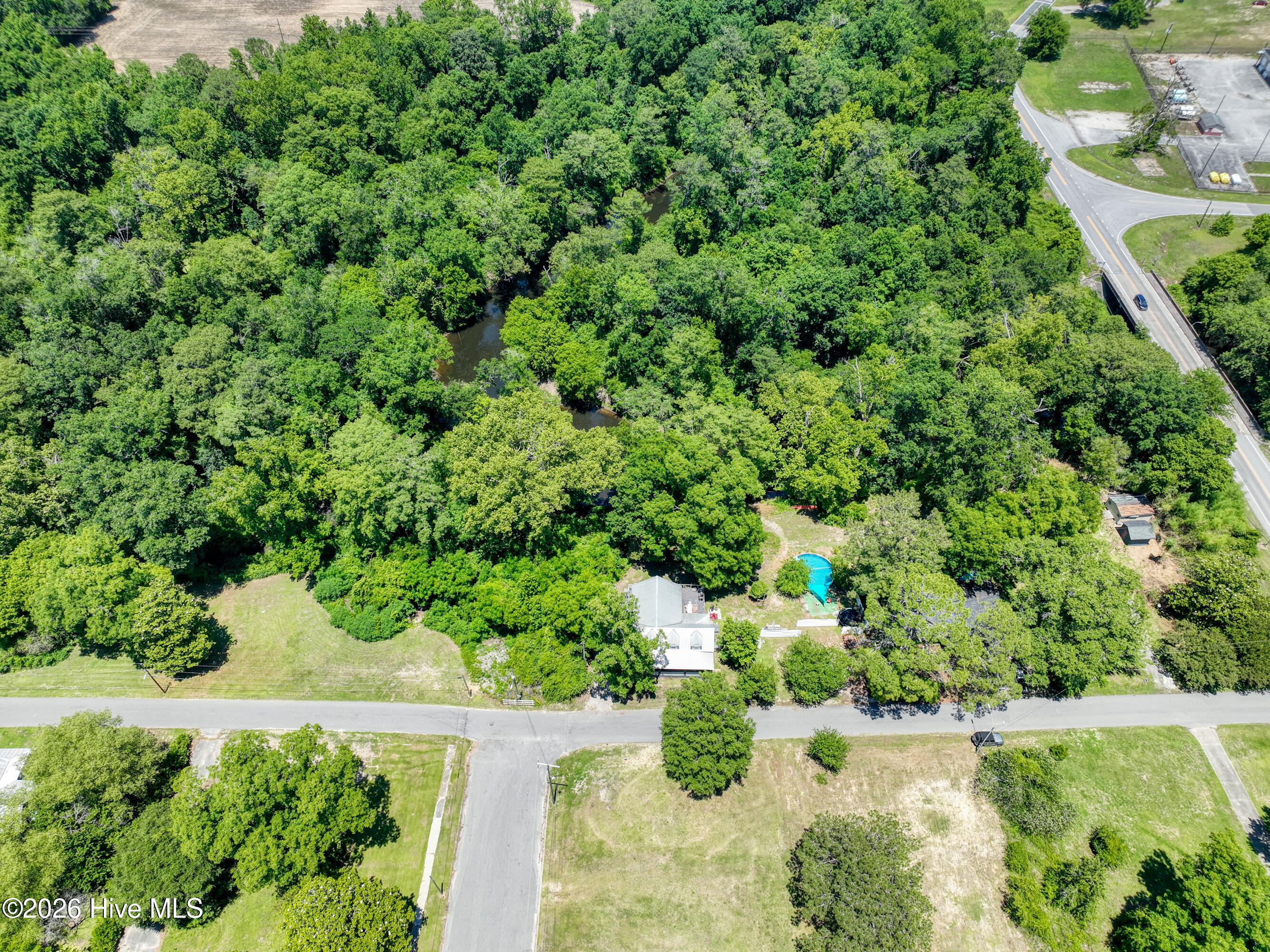 107 Highway 41 E Property Photo 15
