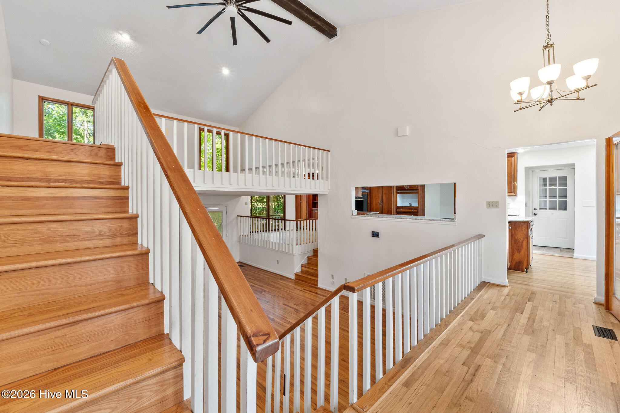 16 Woodside Circle Property Photo 5