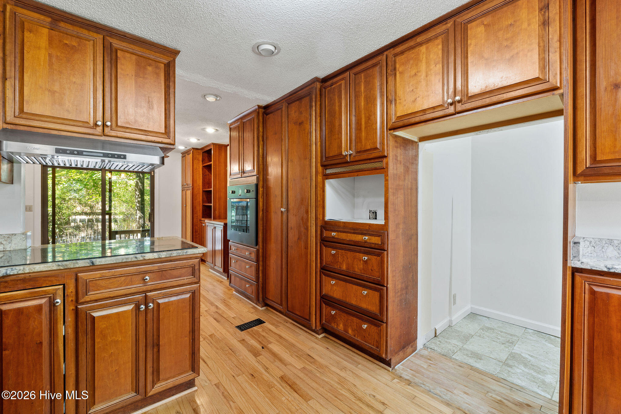 16 Woodside Circle Property Photo 10