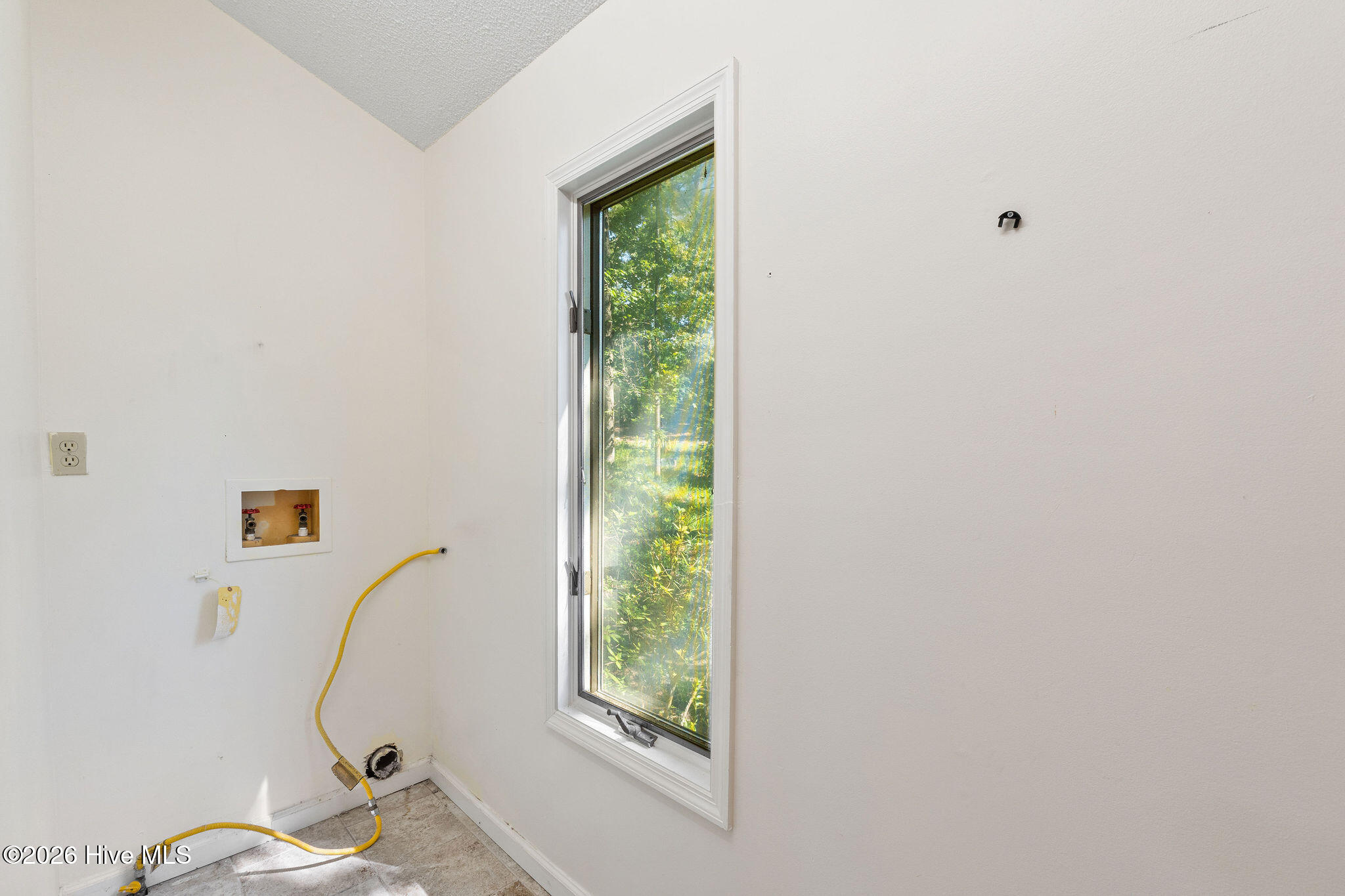 16 Woodside Circle Property Photo 12
