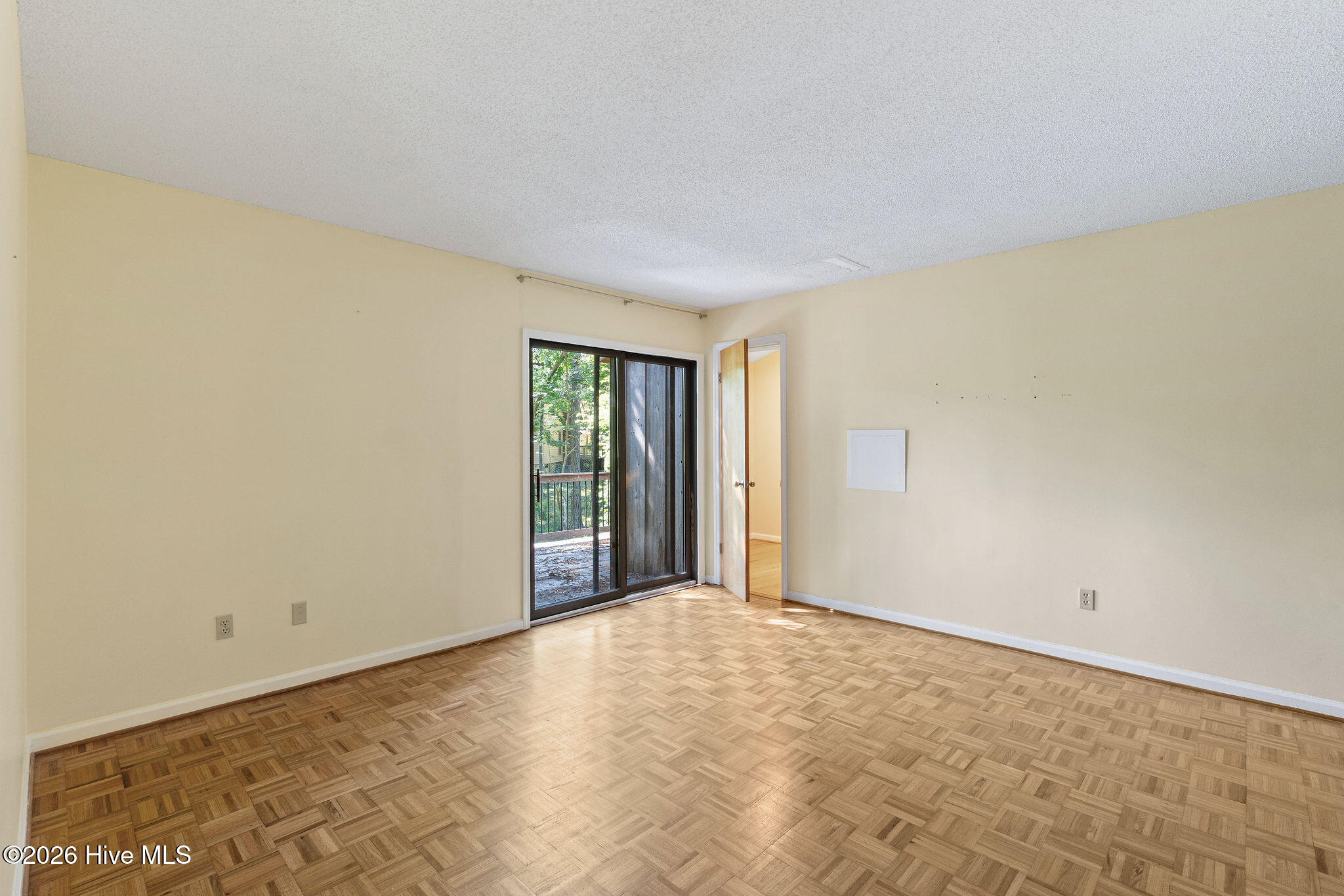 16 Woodside Circle Property Photo 20