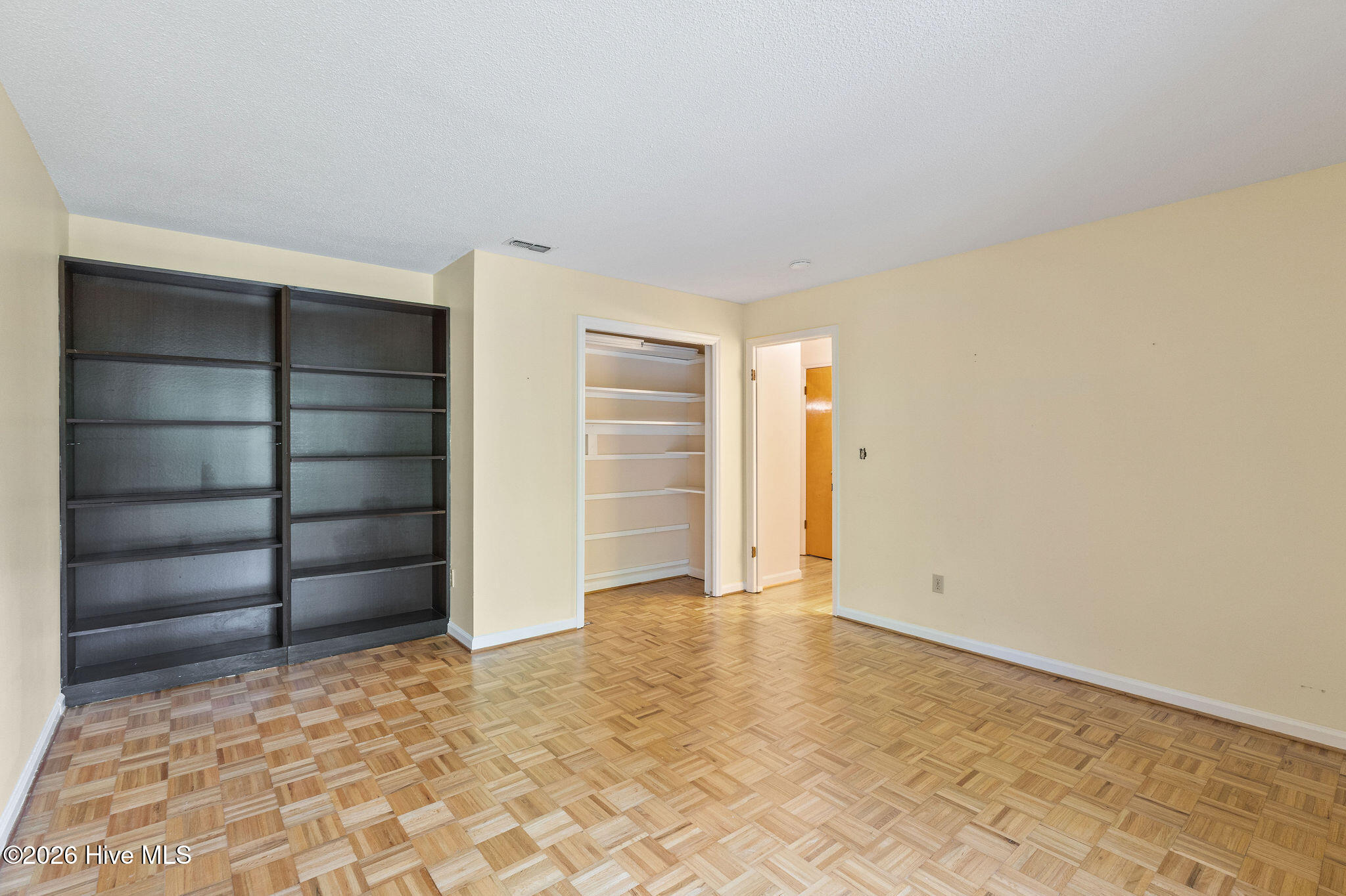 16 Woodside Circle Property Photo 21
