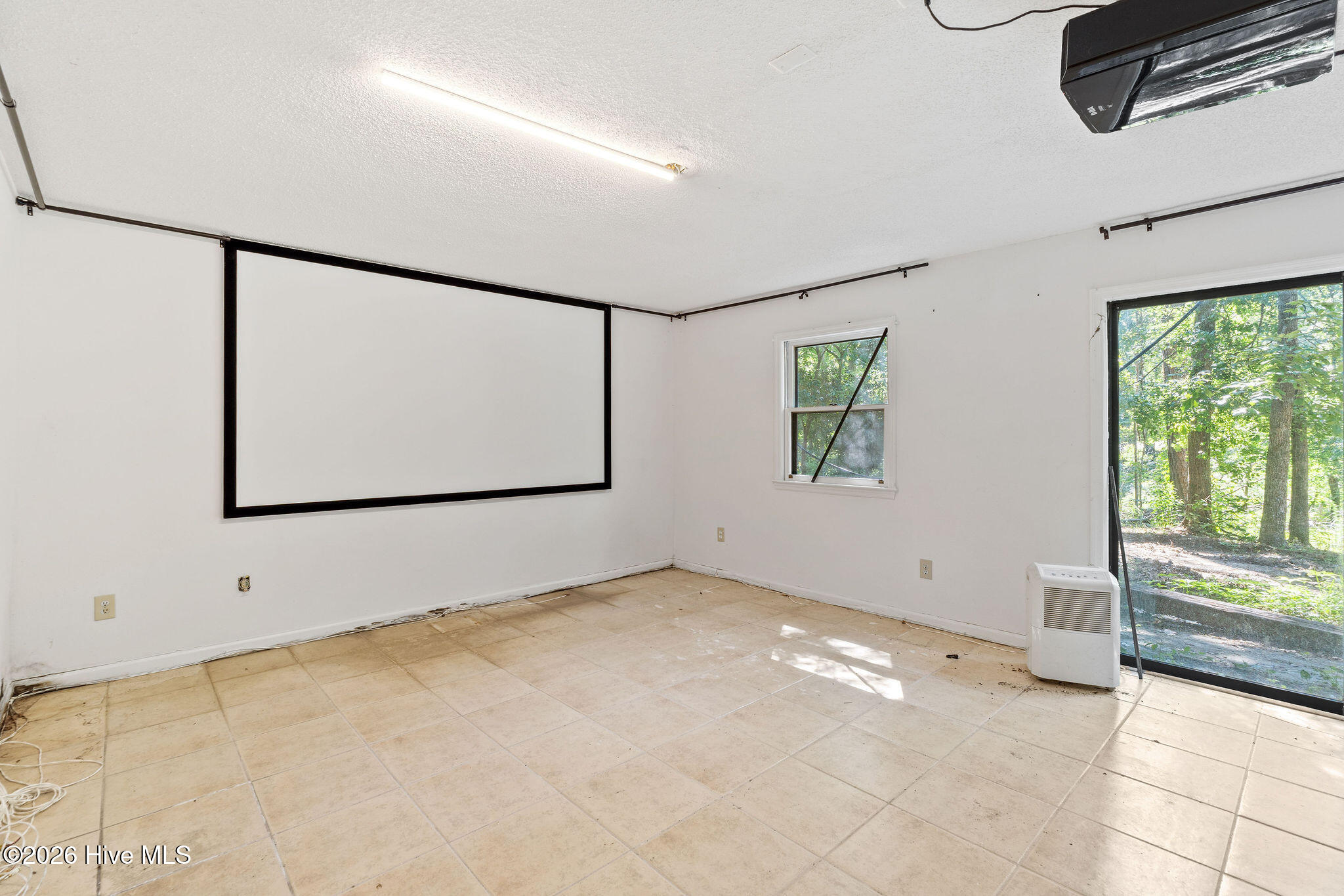 16 Woodside Circle Property Photo 29