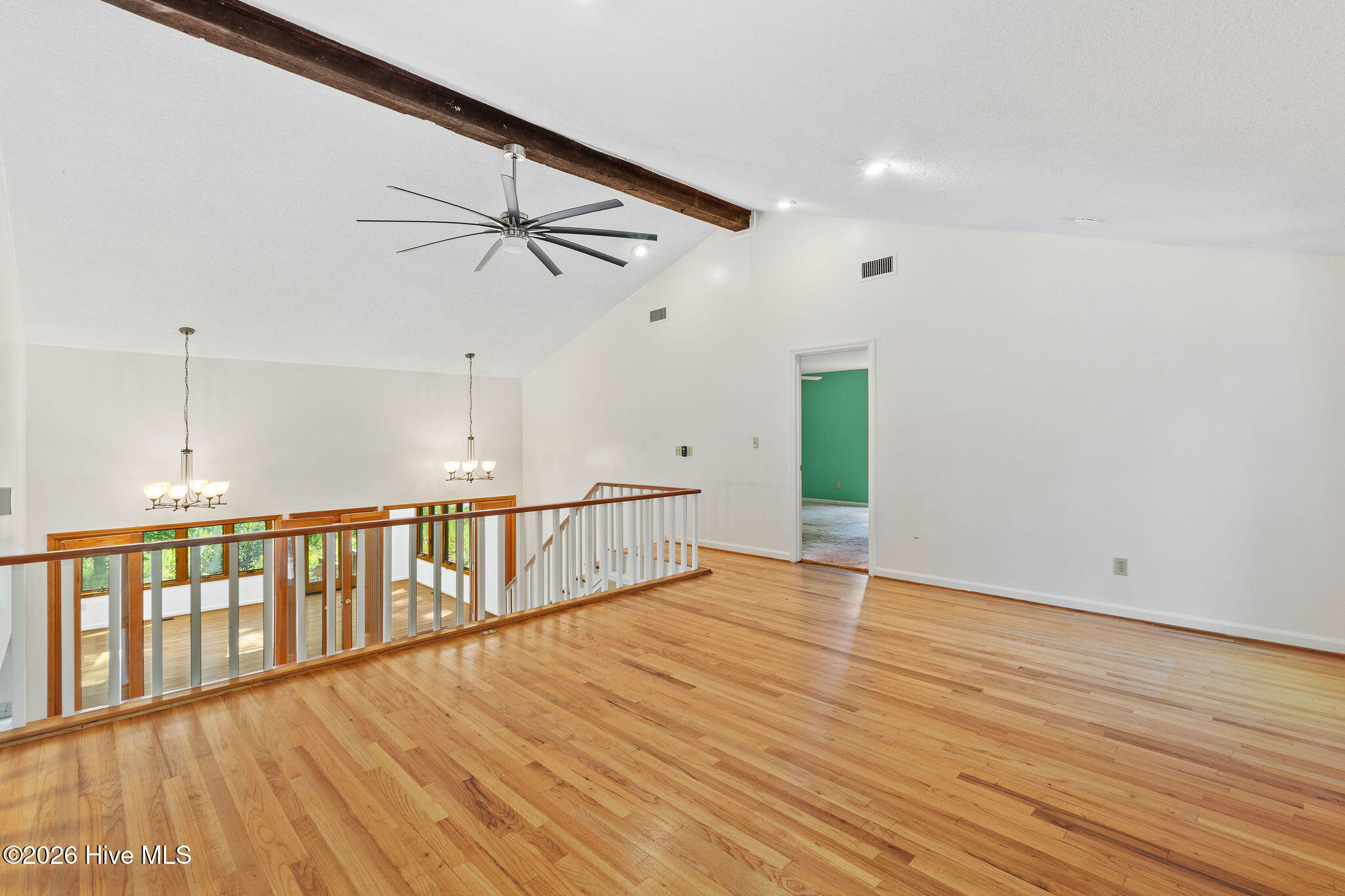 16 Woodside Circle Property Photo 35