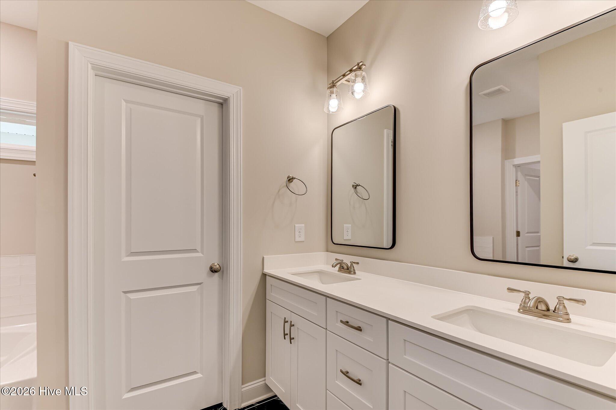 429 Granard Street Property Photo 24