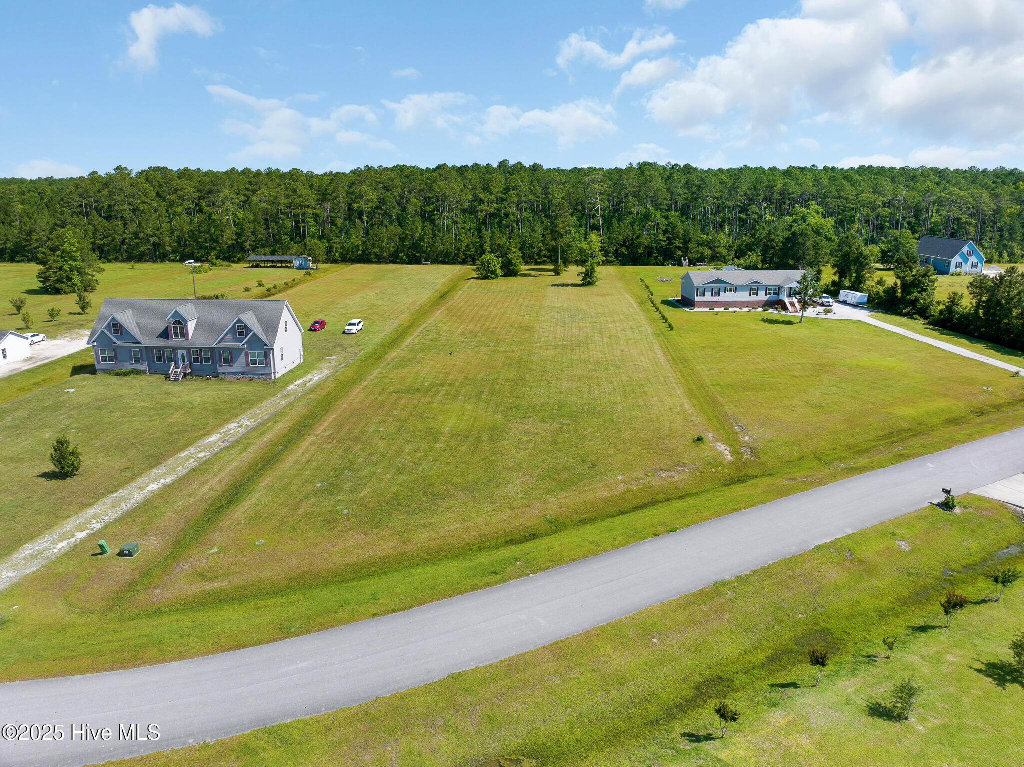 303 Mayflower Drive Property Photo 1