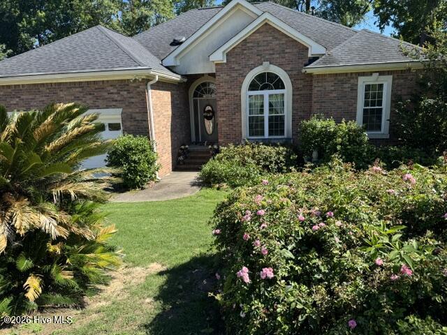 636 Surrey Lane Property Photo 2