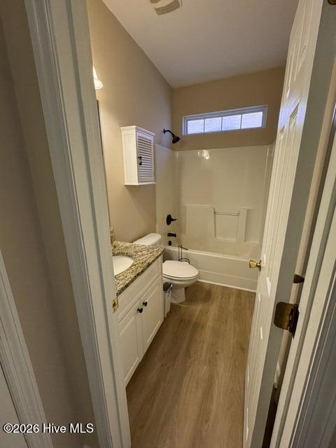 636 Surrey Lane Property Photo 25