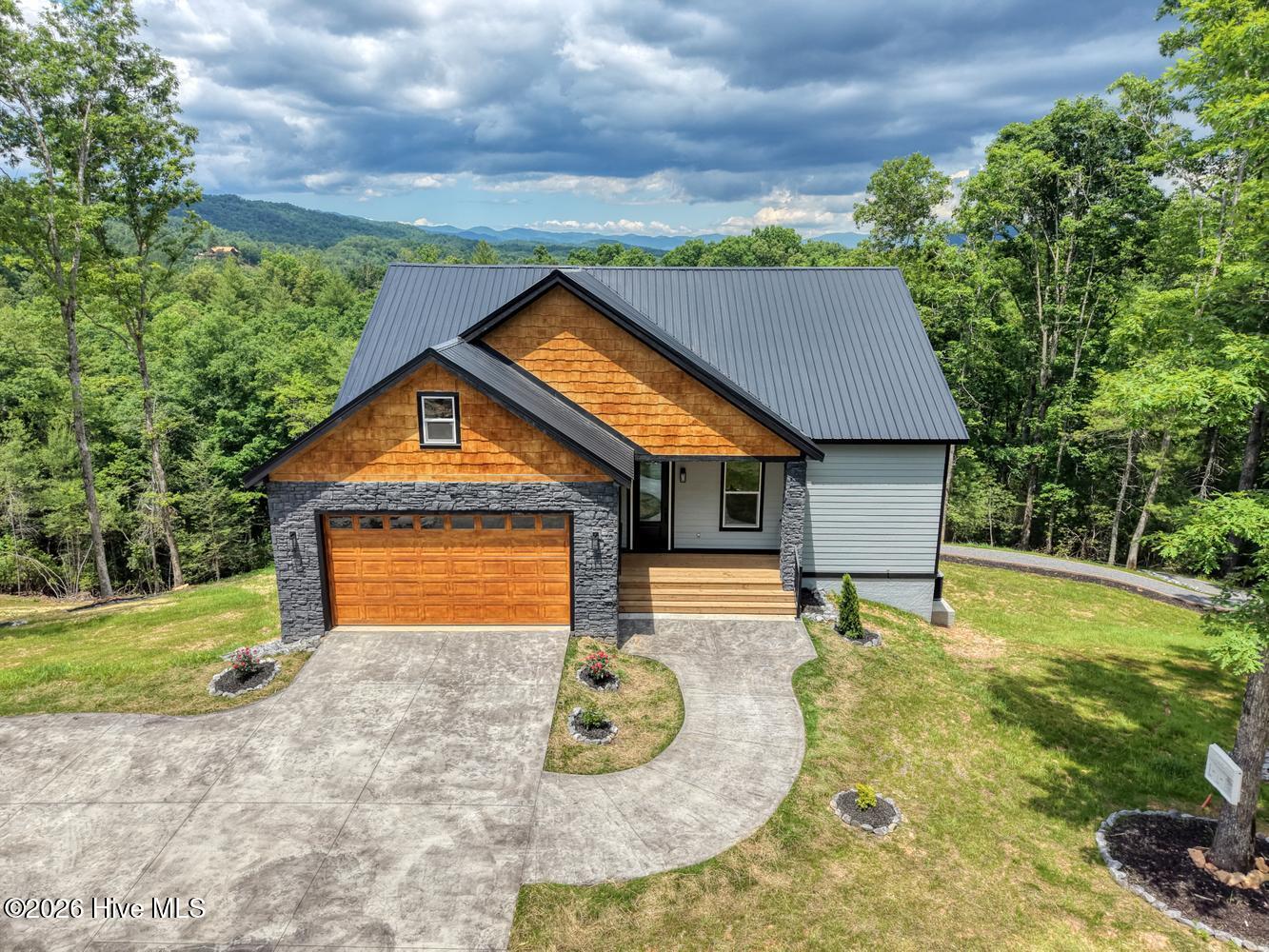 116 Short Oak Run Property Photo 1