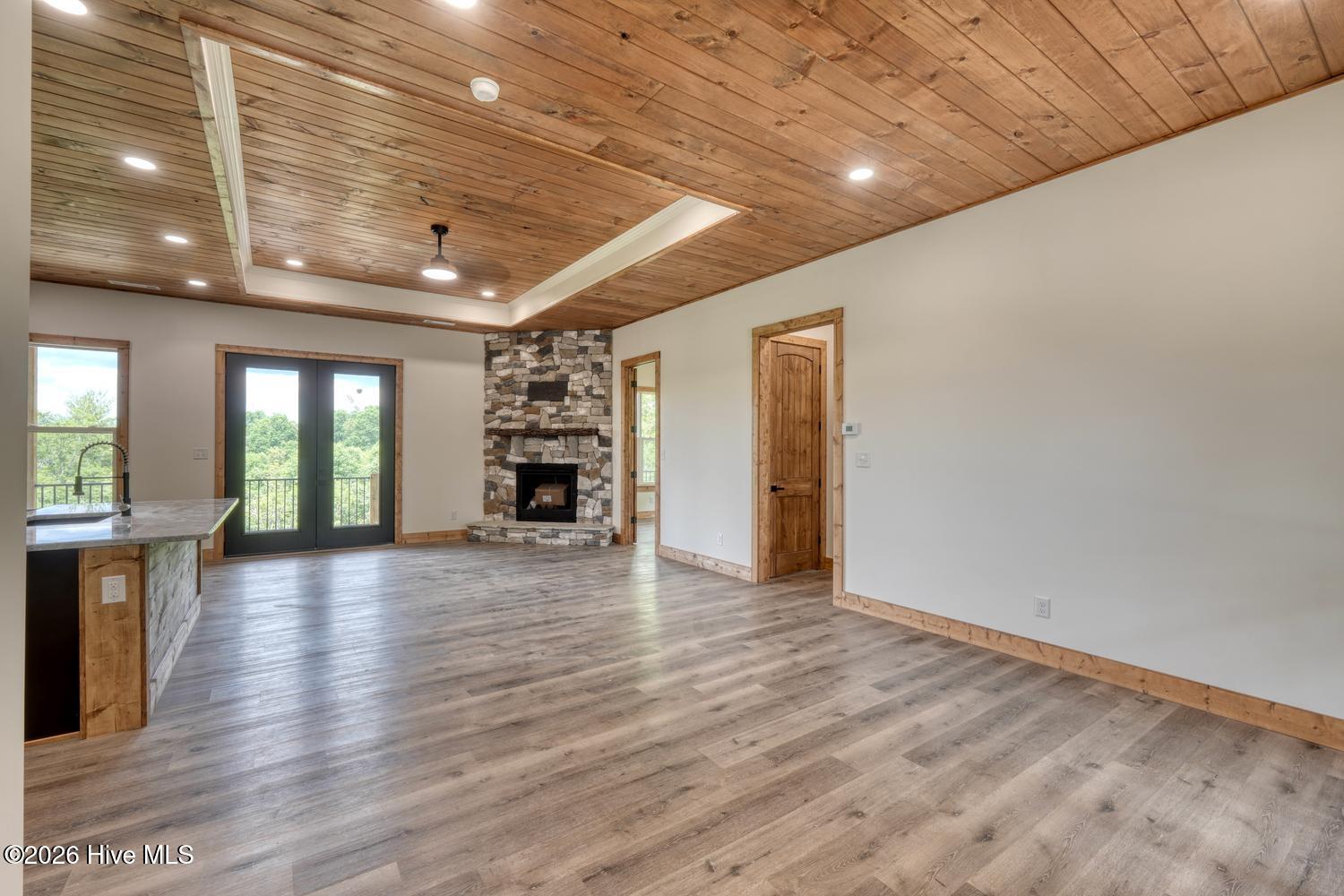 116 Short Oak Run Property Photo 13