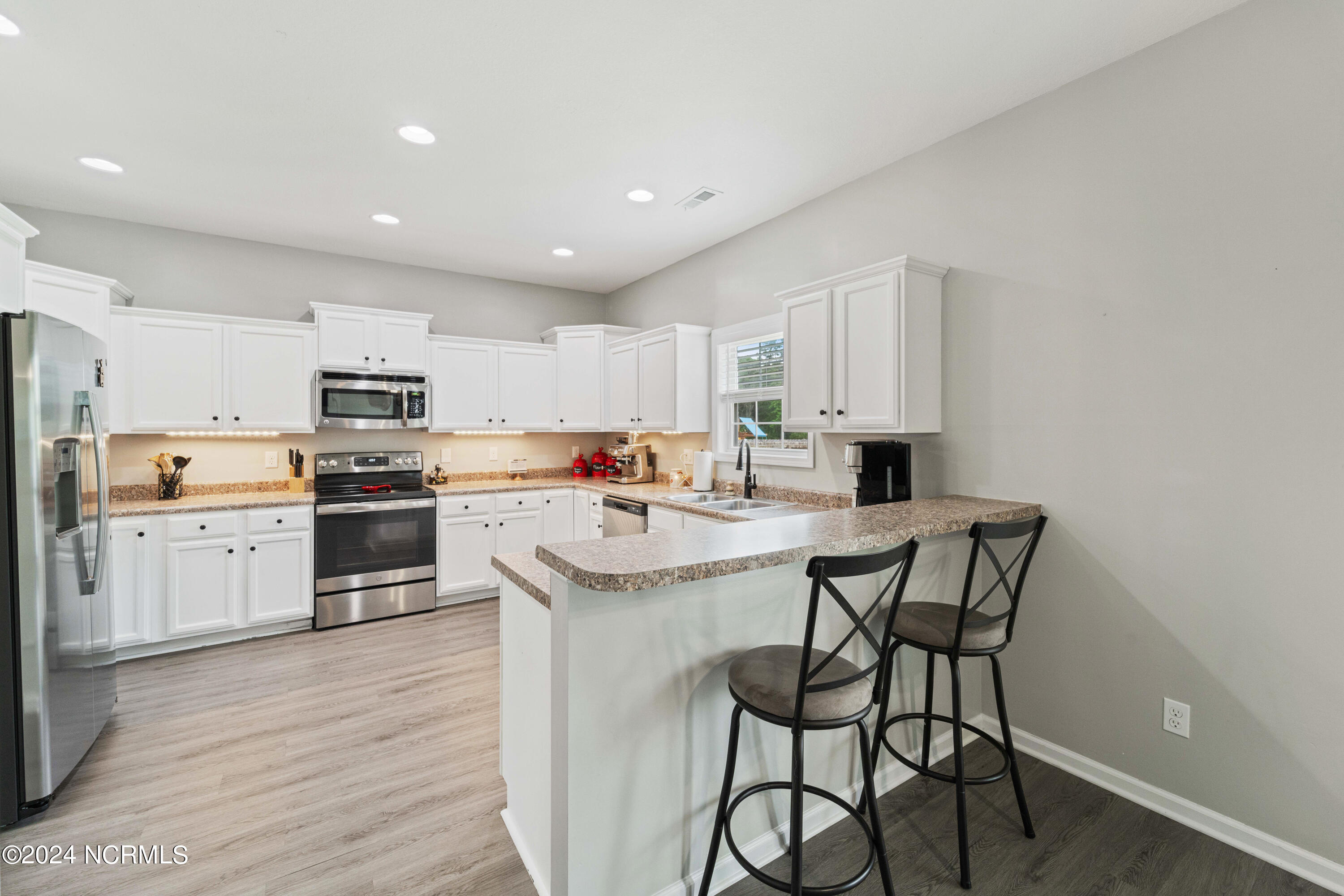 135 Prelude Drive Property Photo 8