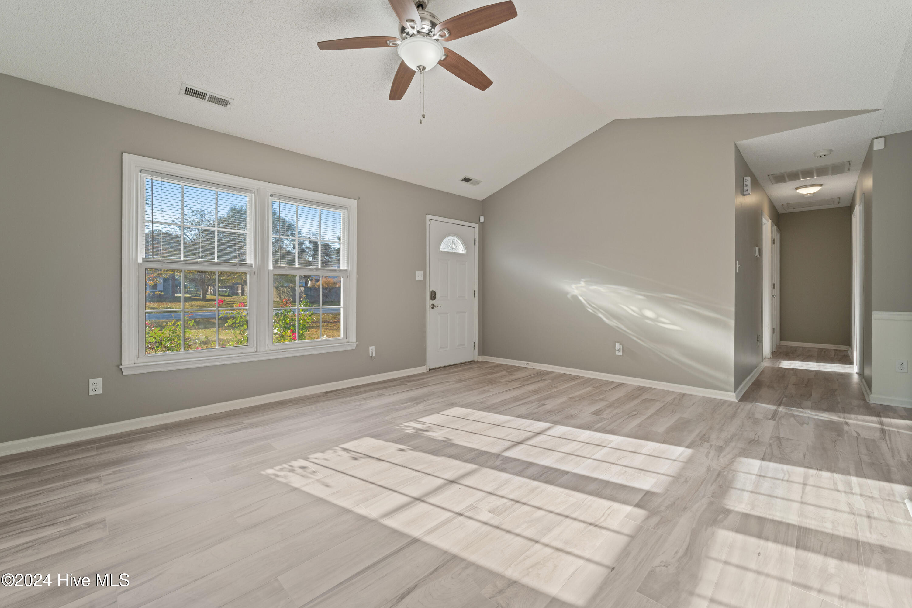 608 Mallard Drive Property Photo 4