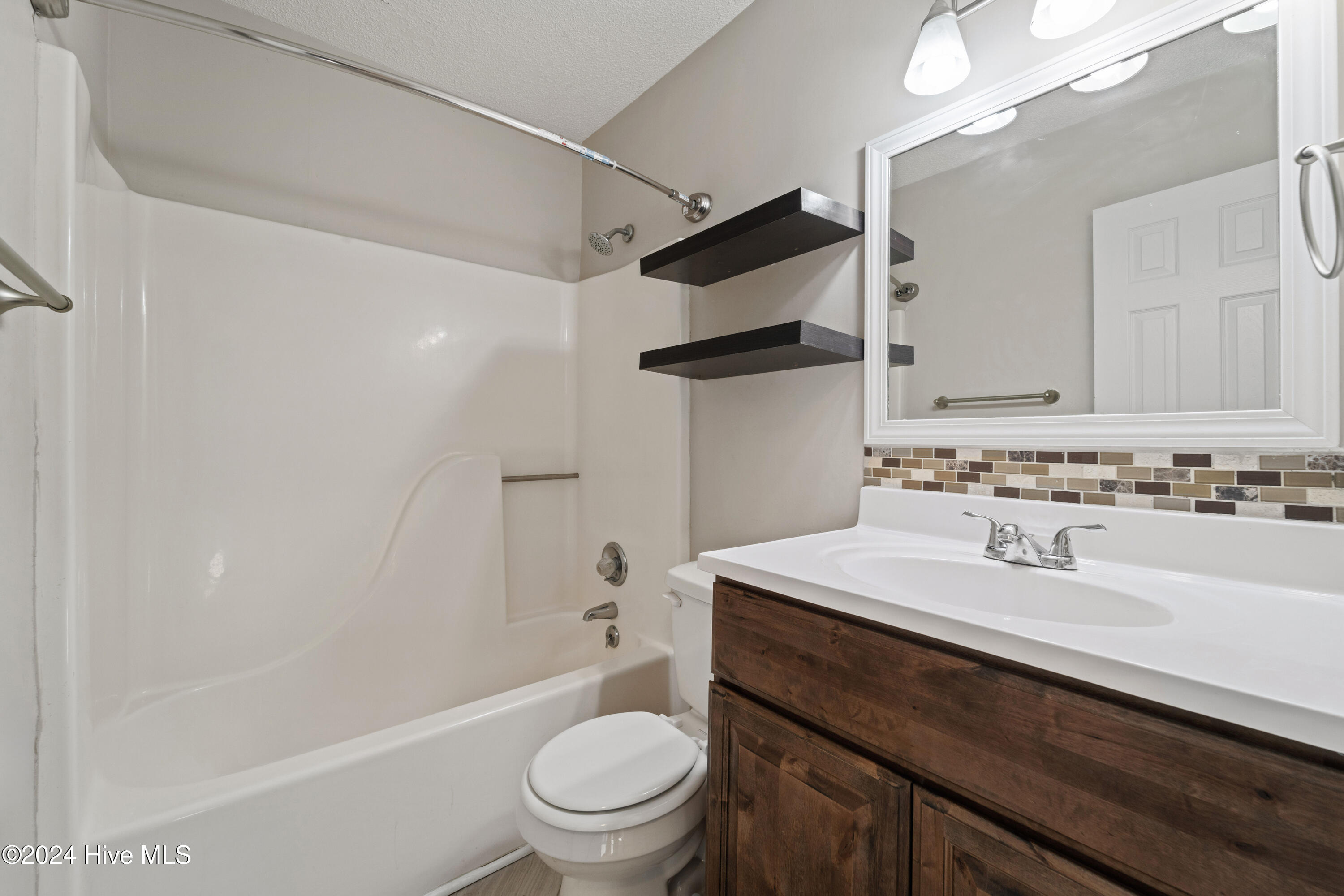 608 Mallard Drive Property Photo 12