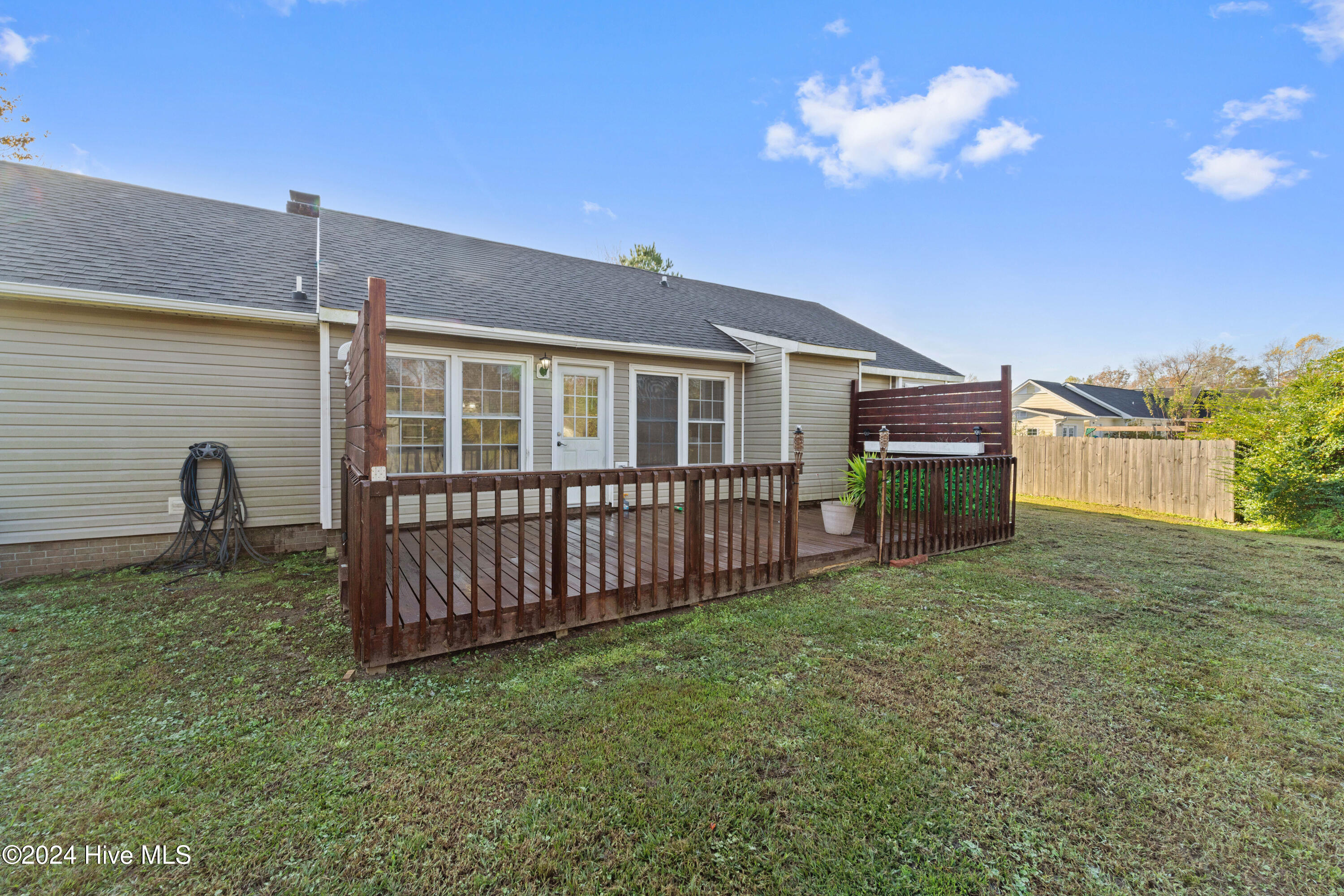 608 Mallard Drive Property Photo 18