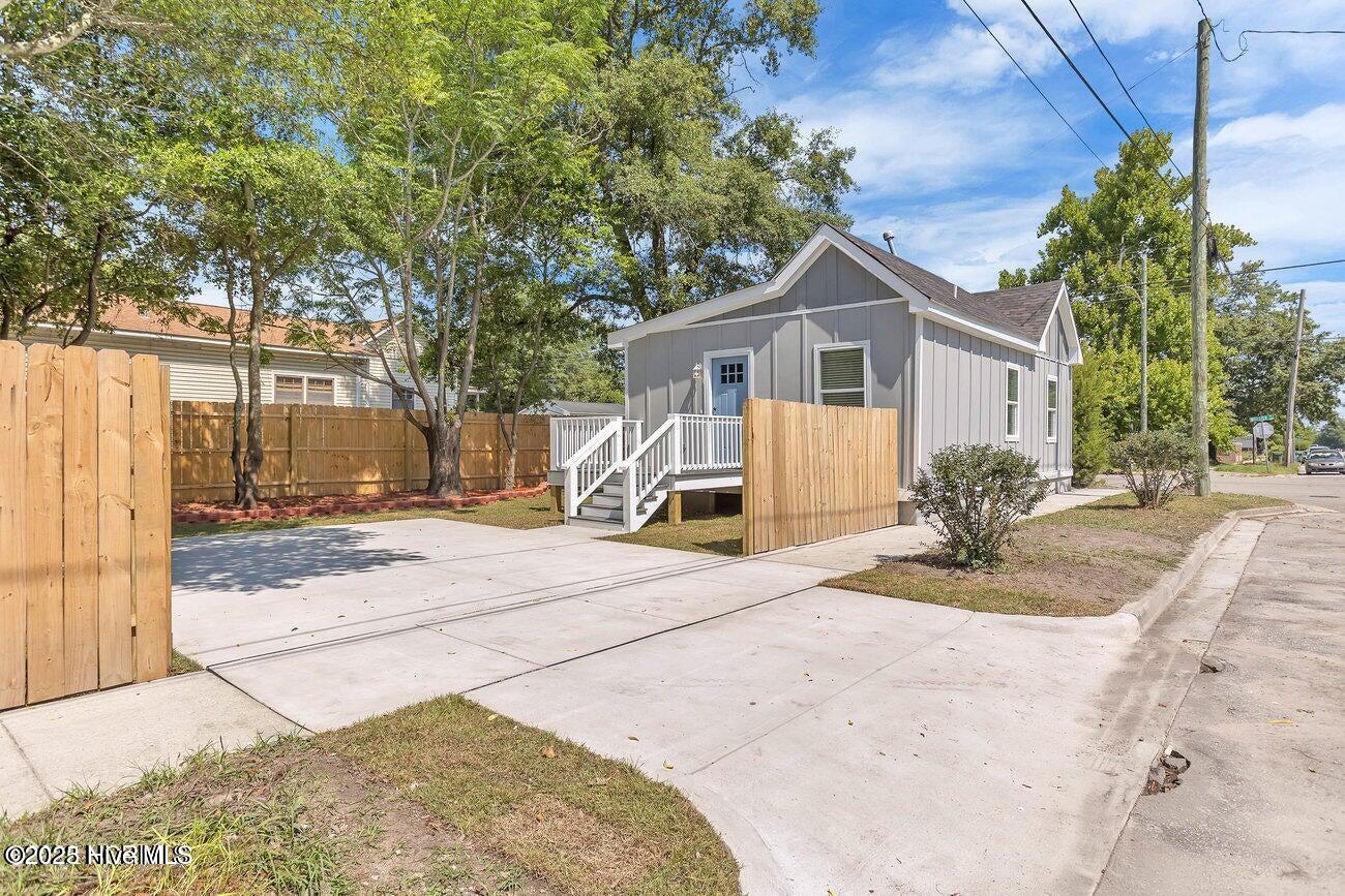 800 S 9th Street Property Photo 4