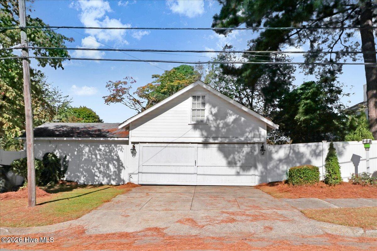 501 W Main Street Property Photo 43