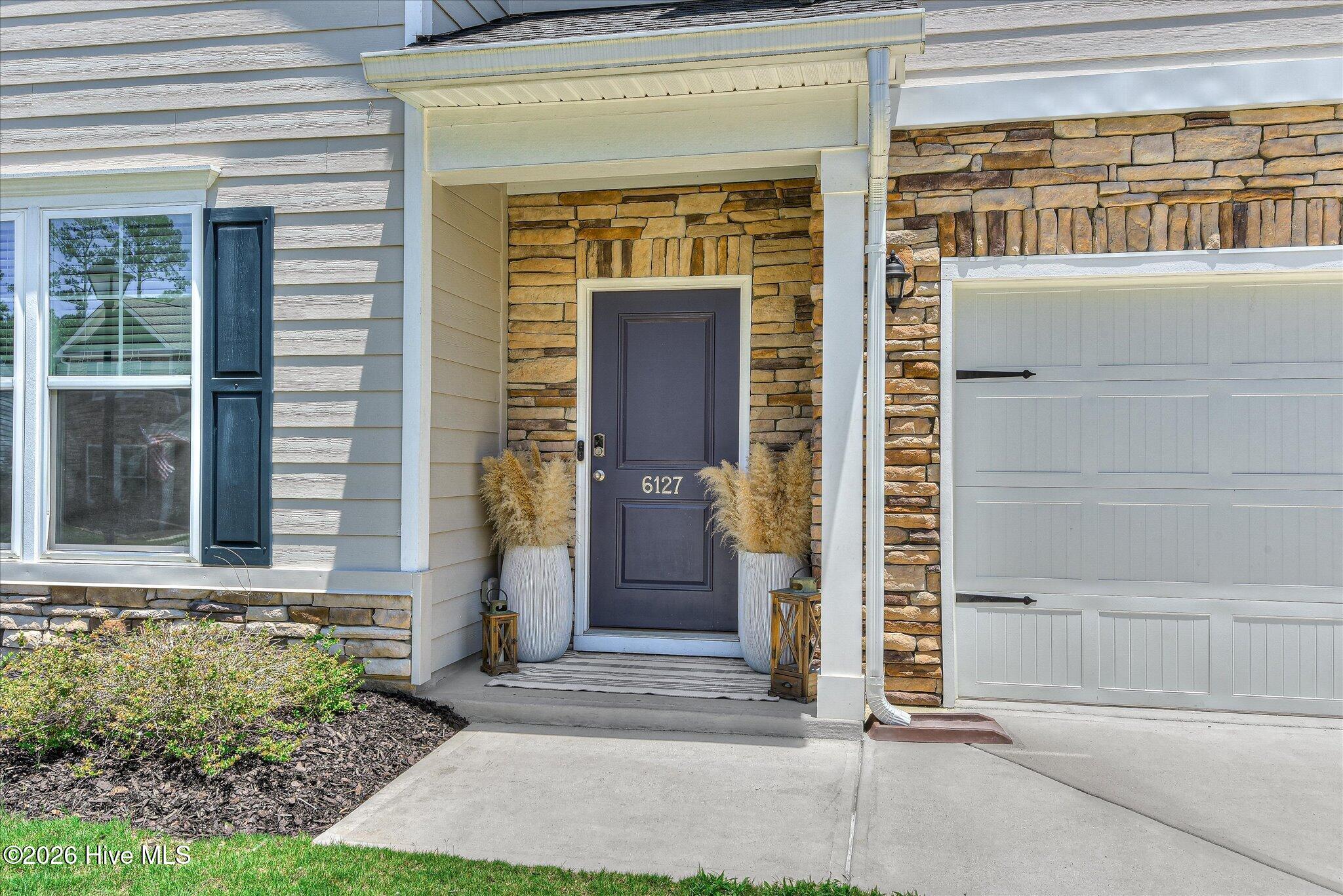 6127 High Top Lane Property Photo 5