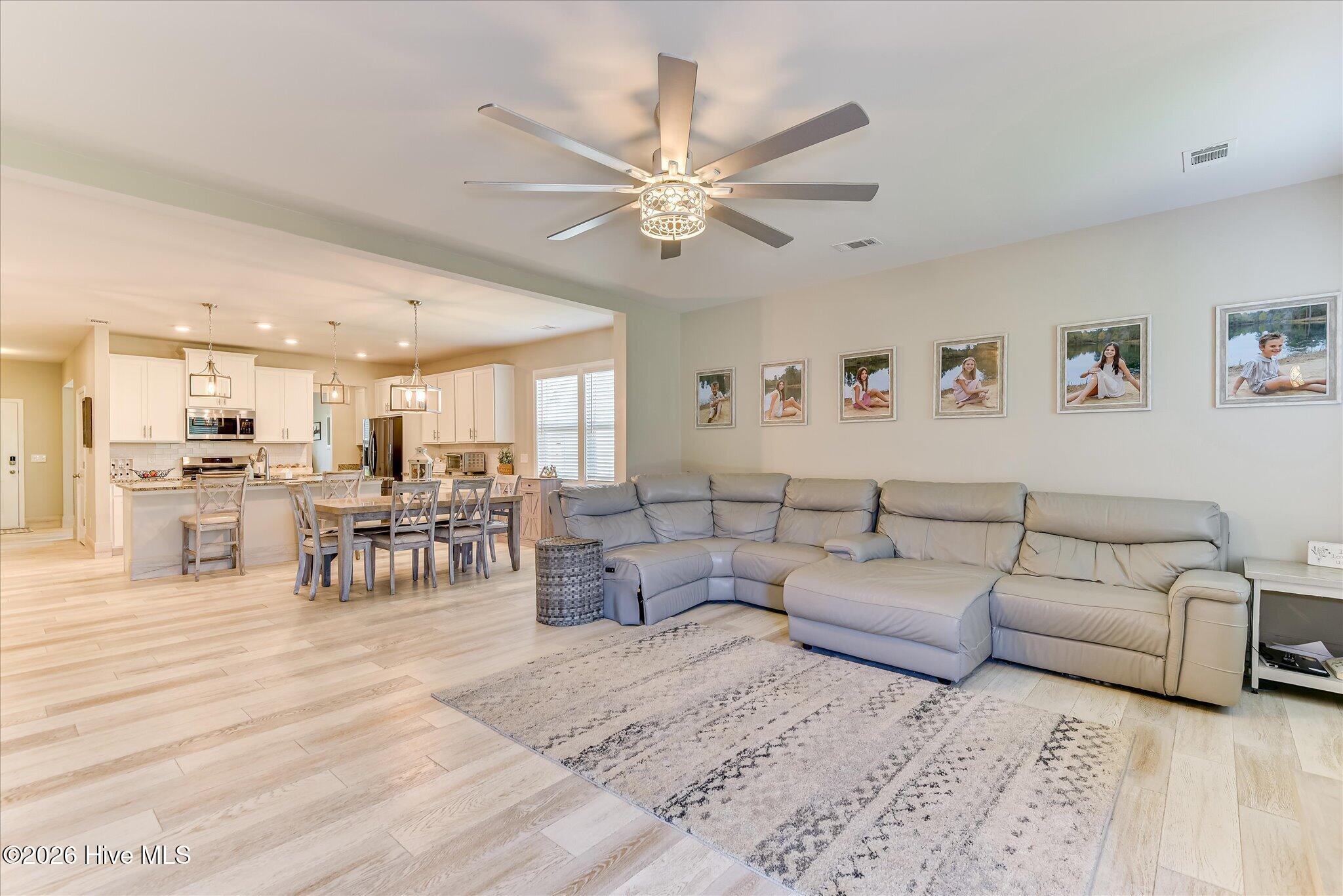 6127 High Top Lane Property Photo 13