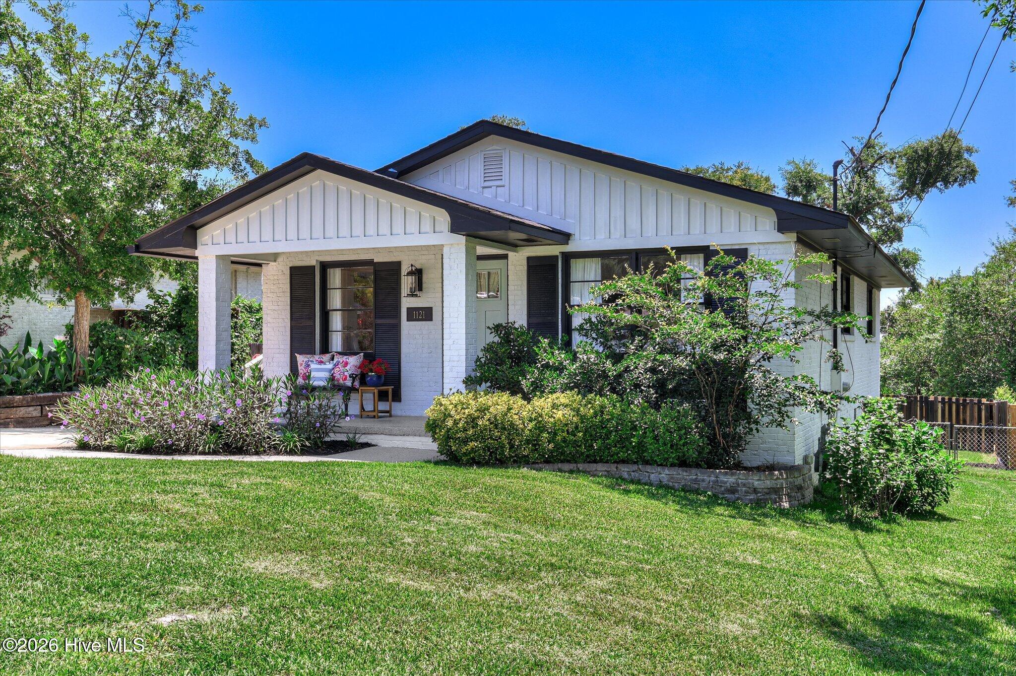 1121 Ridgecrest Avenue Property Photo 4