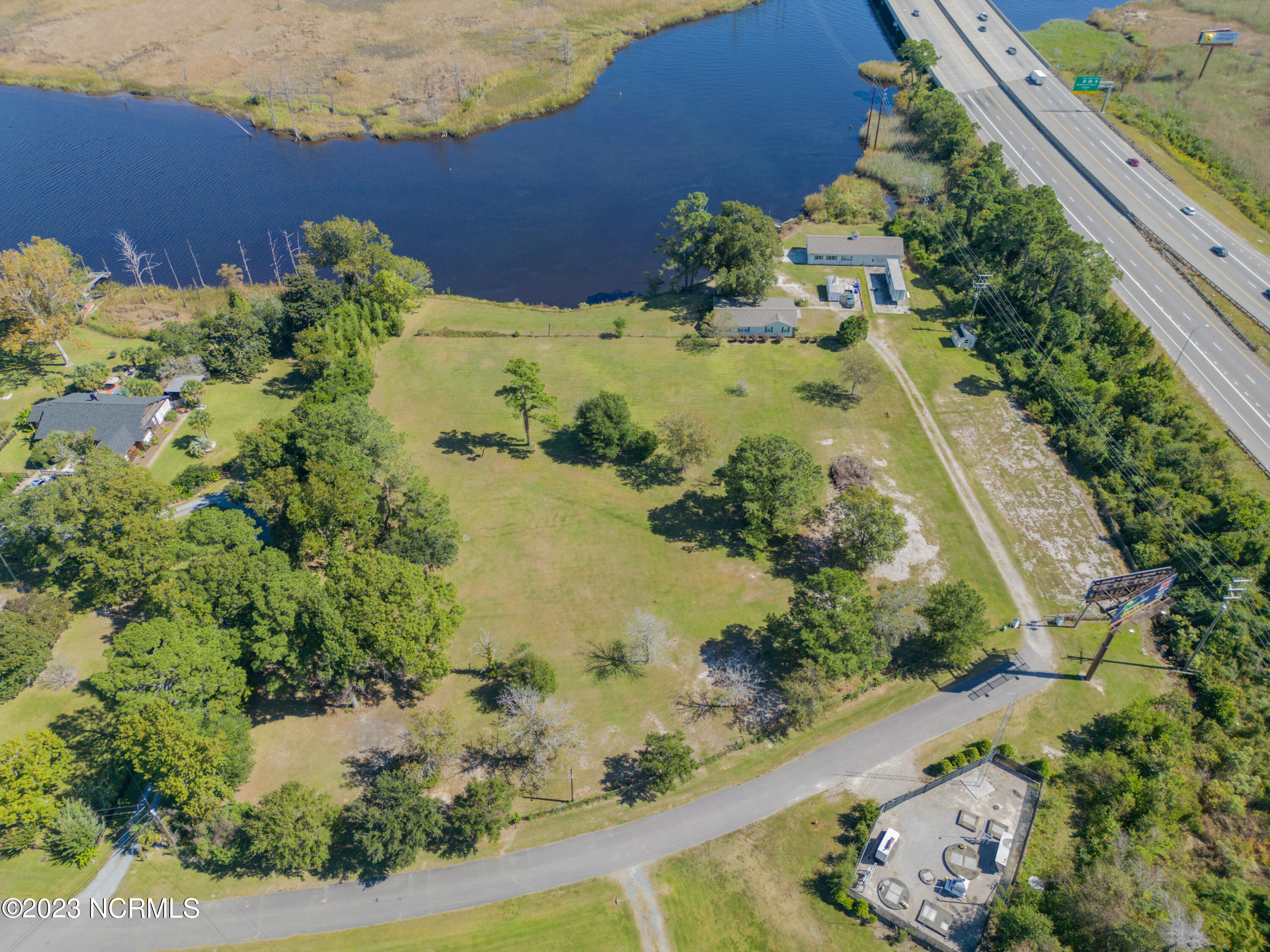 102 Riverview Drive Property Photo 1