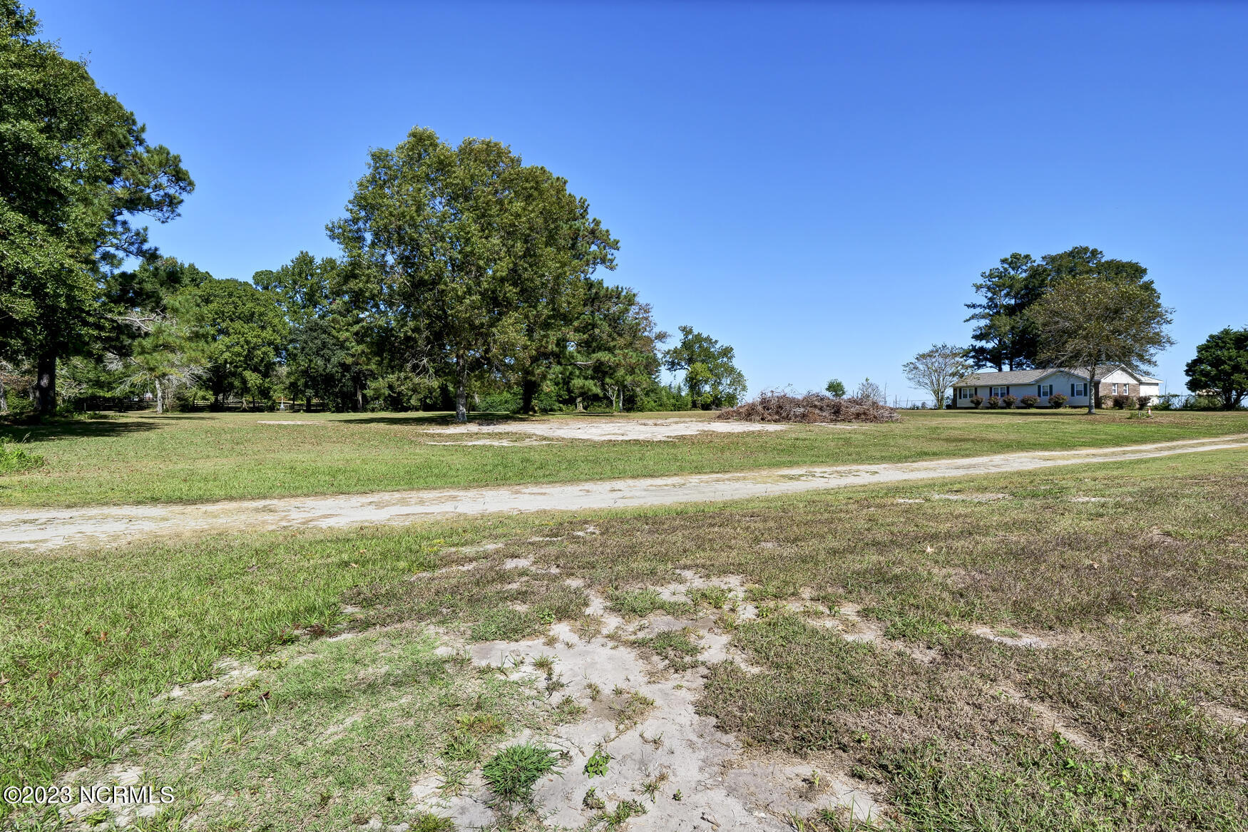 102 Riverview Drive Property Photo 12