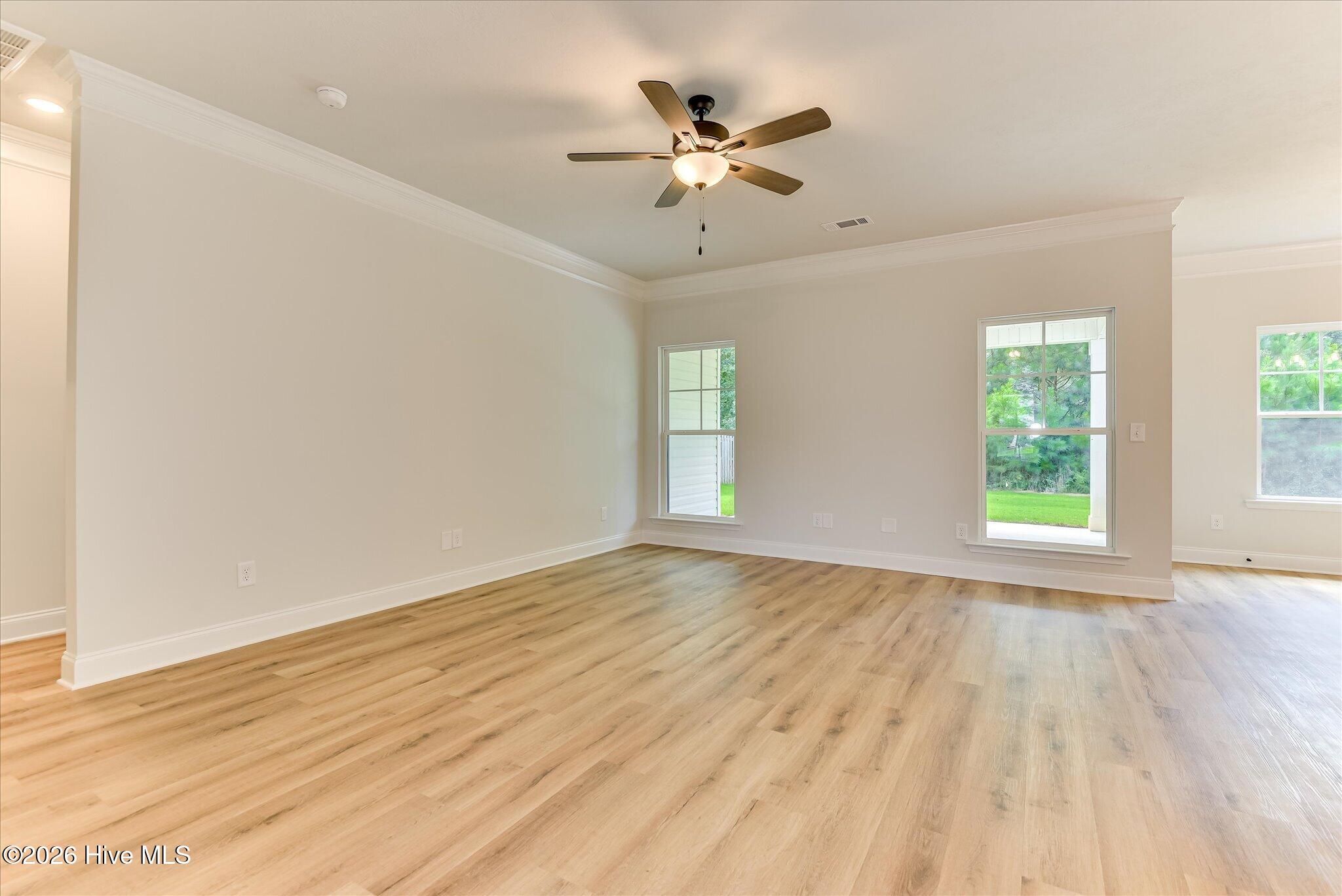 1014 Gregory Landing Drive Property Photo 12