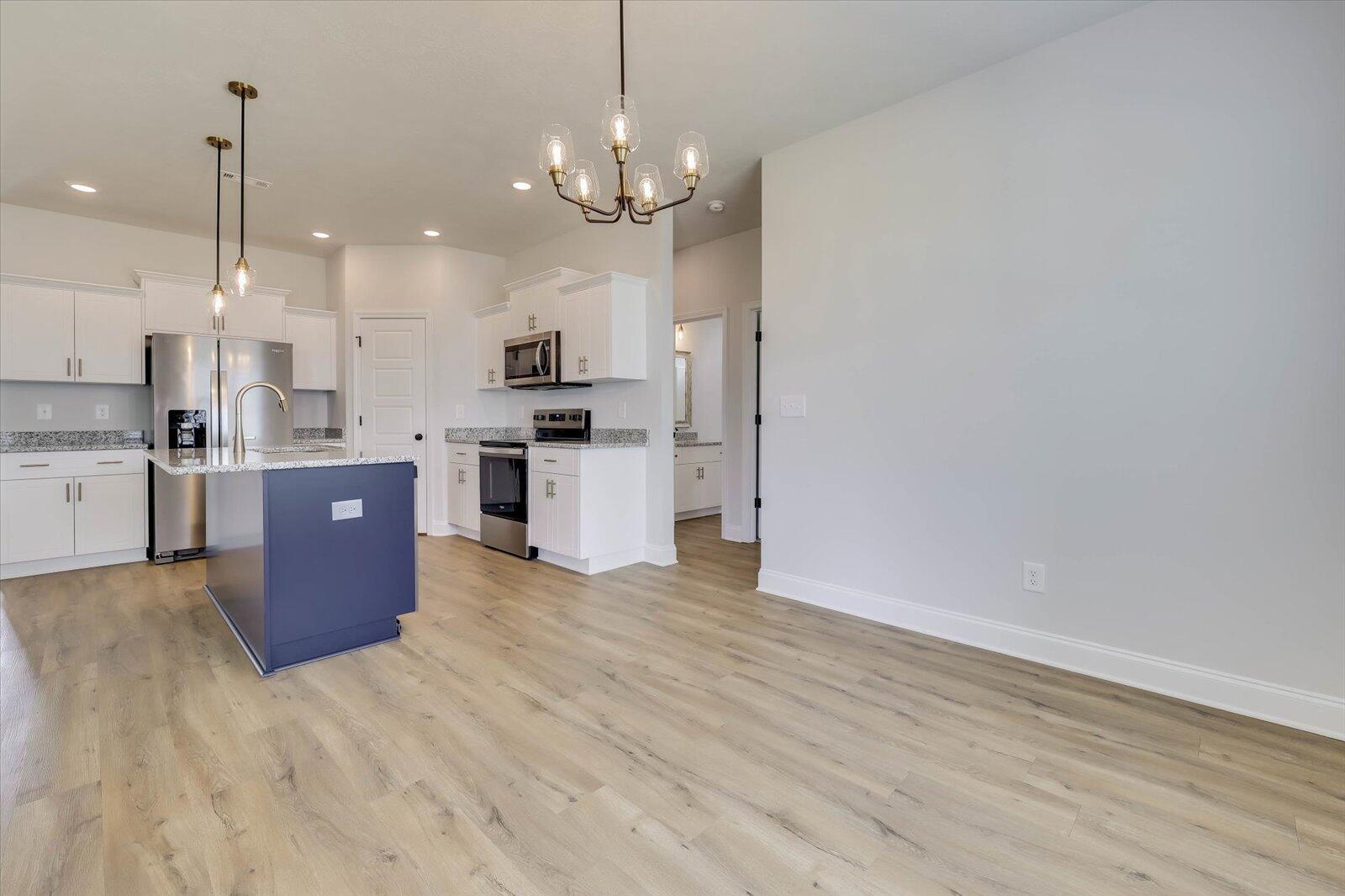 1014 Gregory Landing Drive Property Photo 18