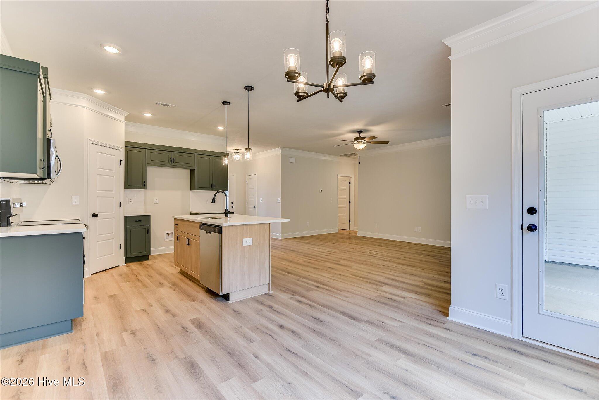 1014 Gregory Landing Drive Property Photo 20