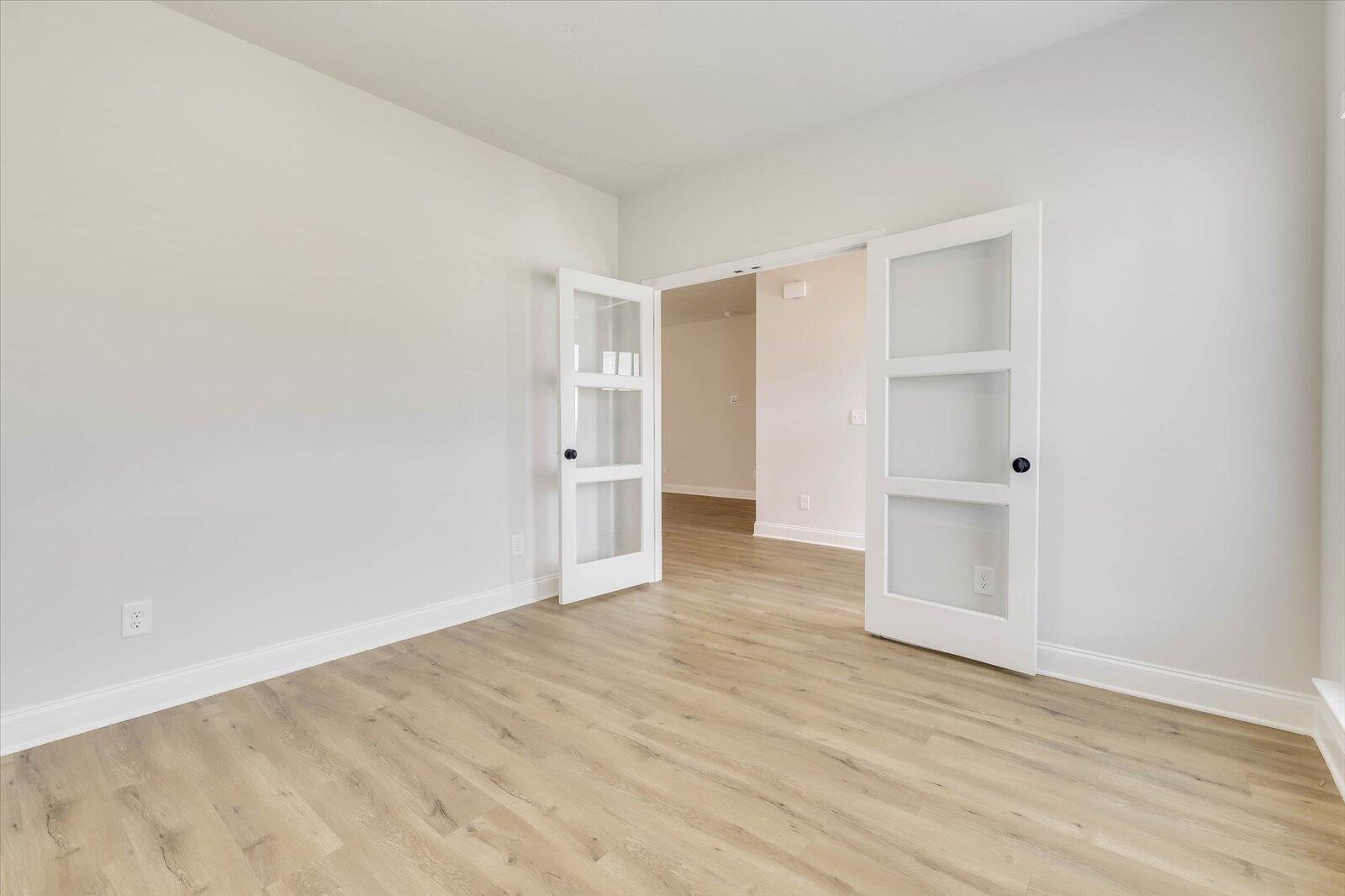 1014 Gregory Landing Drive Property Photo 22