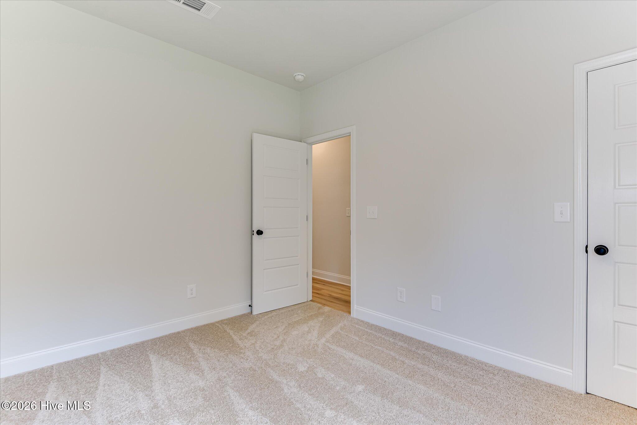 1014 Gregory Landing Drive Property Photo 33