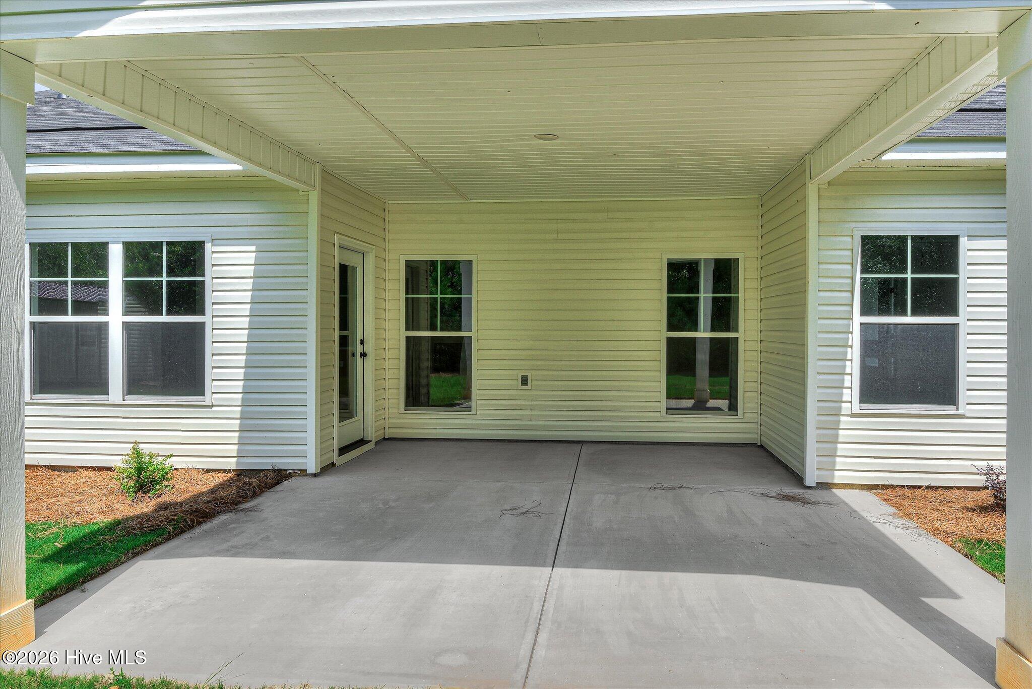 1014 Gregory Landing Drive Property Photo 42