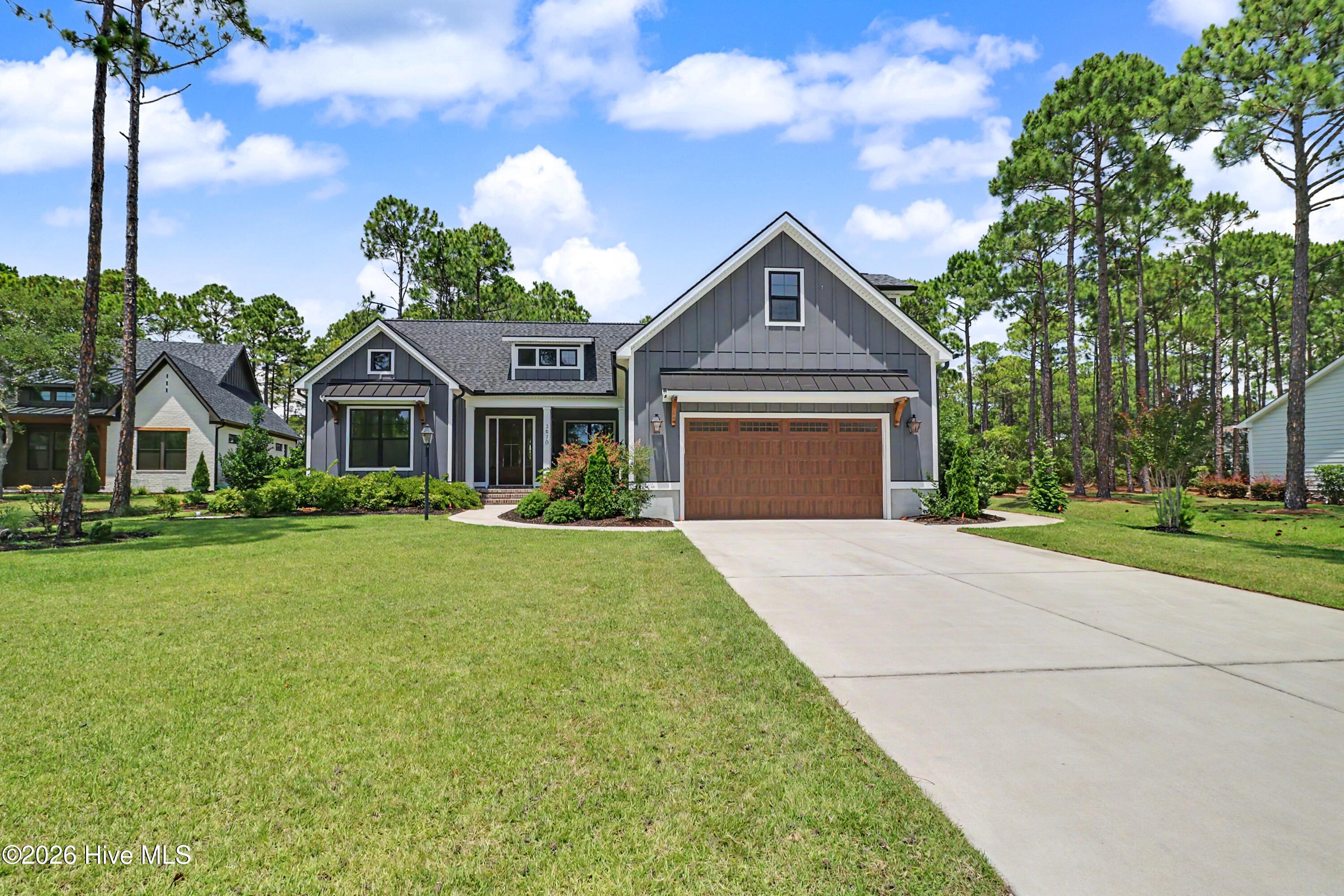 3570 White Spruce Glen Property Photo 4