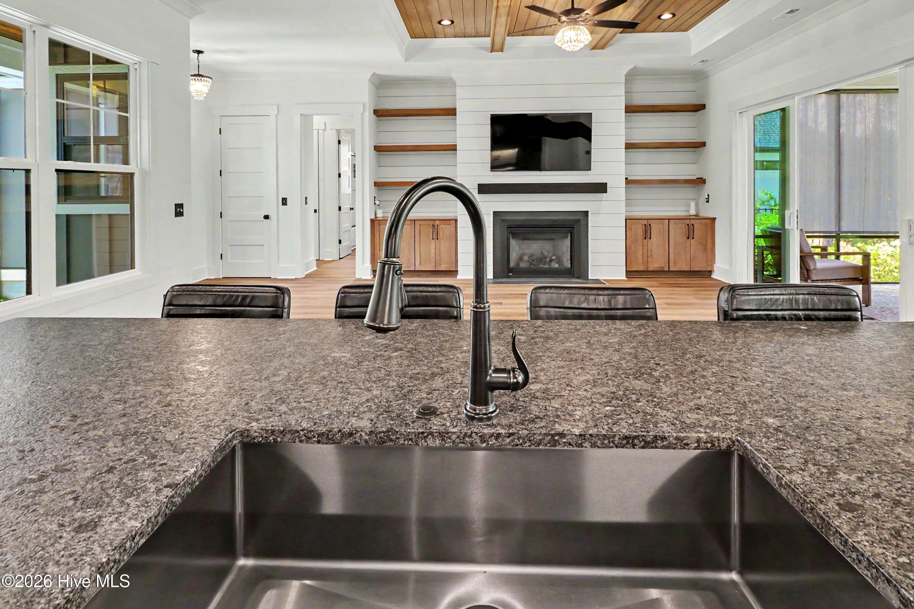 3570 White Spruce Glen Property Photo 14