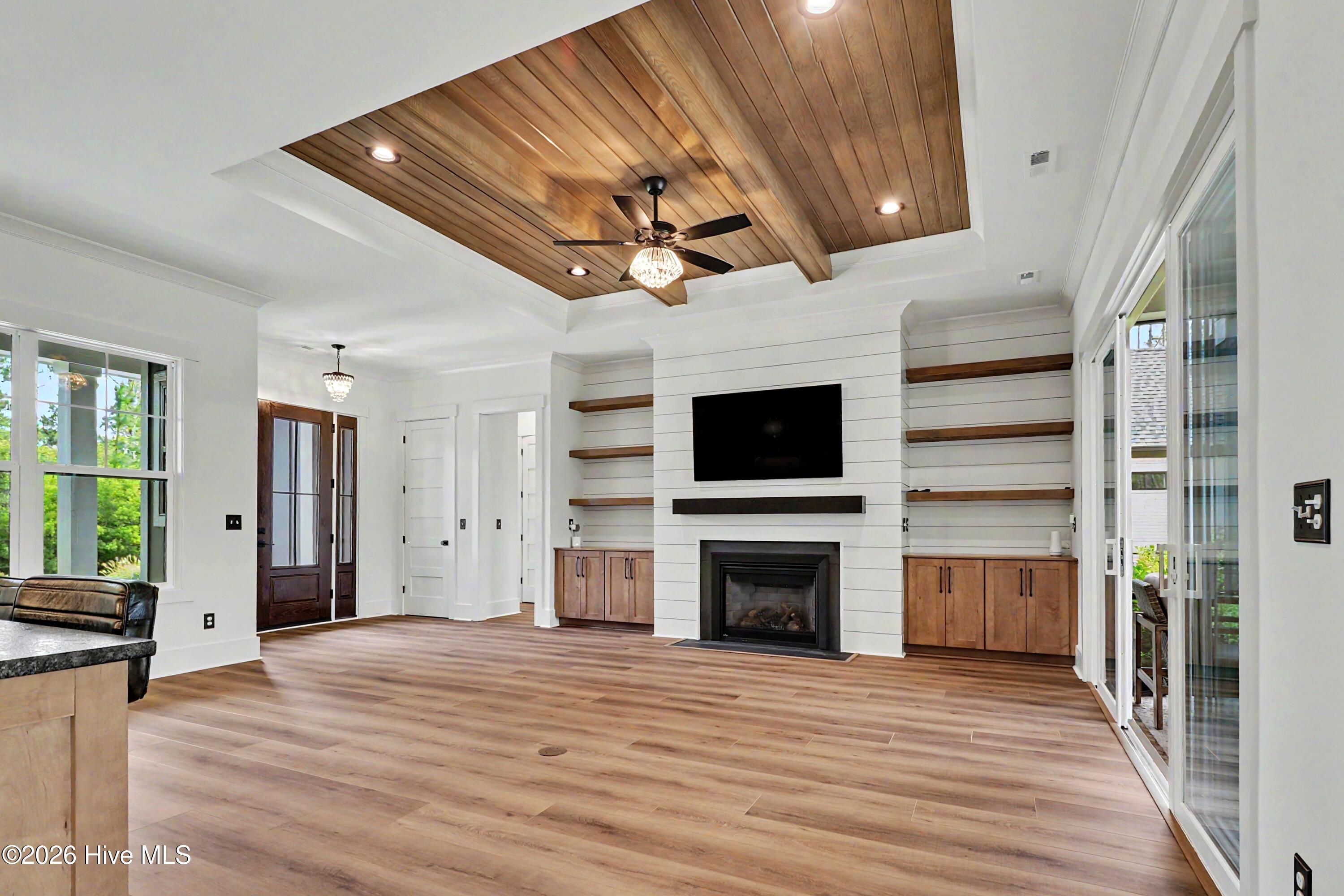 3570 White Spruce Glen Property Photo 18