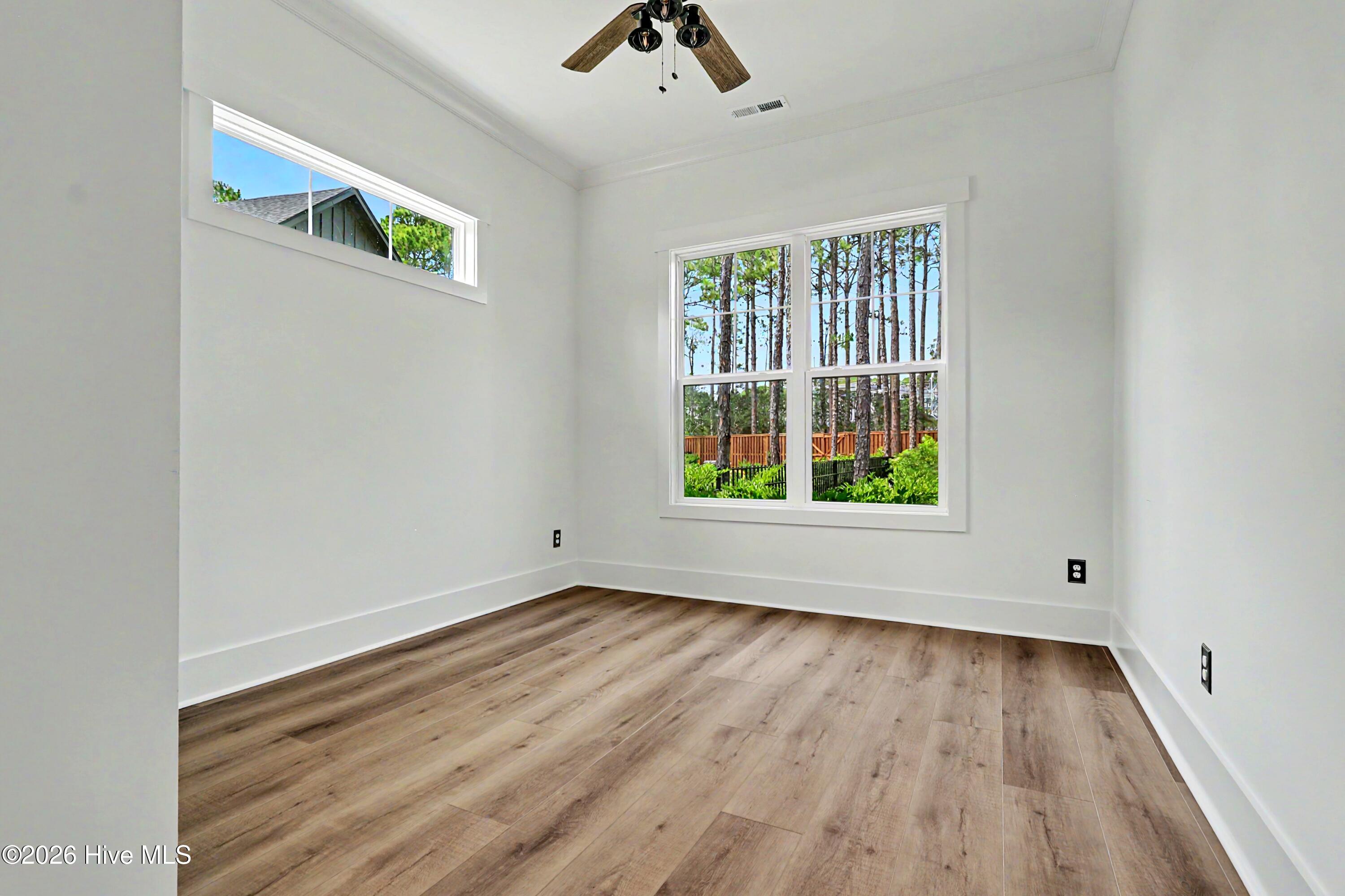 3570 White Spruce Glen Property Photo 22