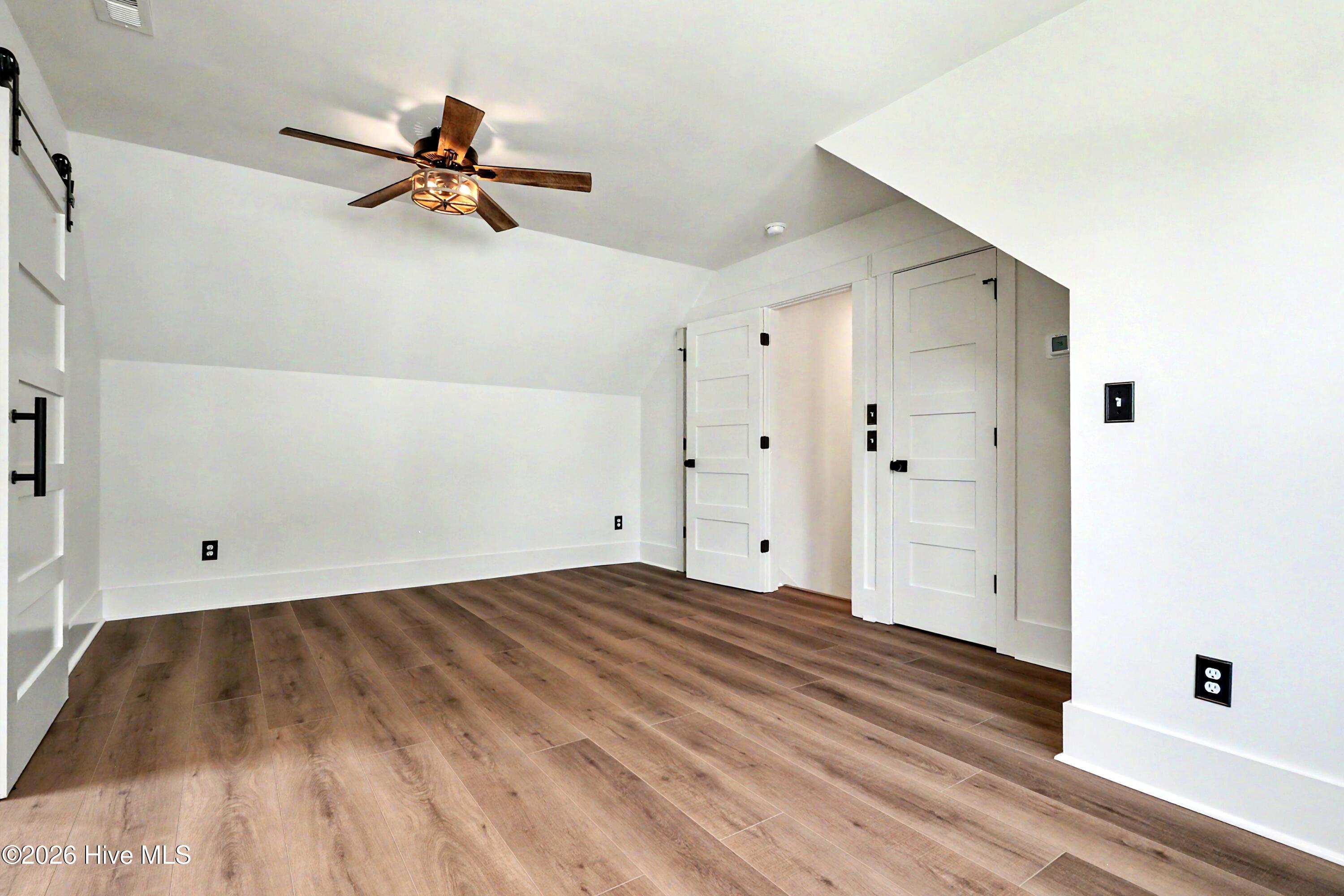 3570 White Spruce Glen Property Photo 38